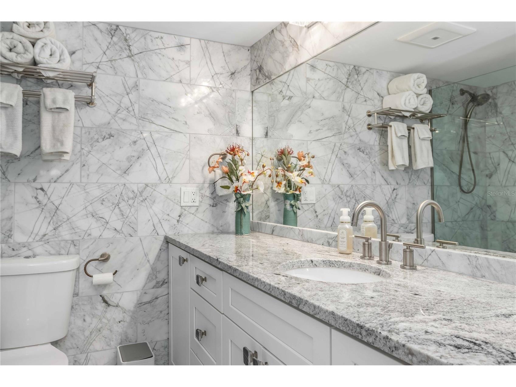 105 Island Way #142 Clearwater Beach FL 33767 TB8489299 image19