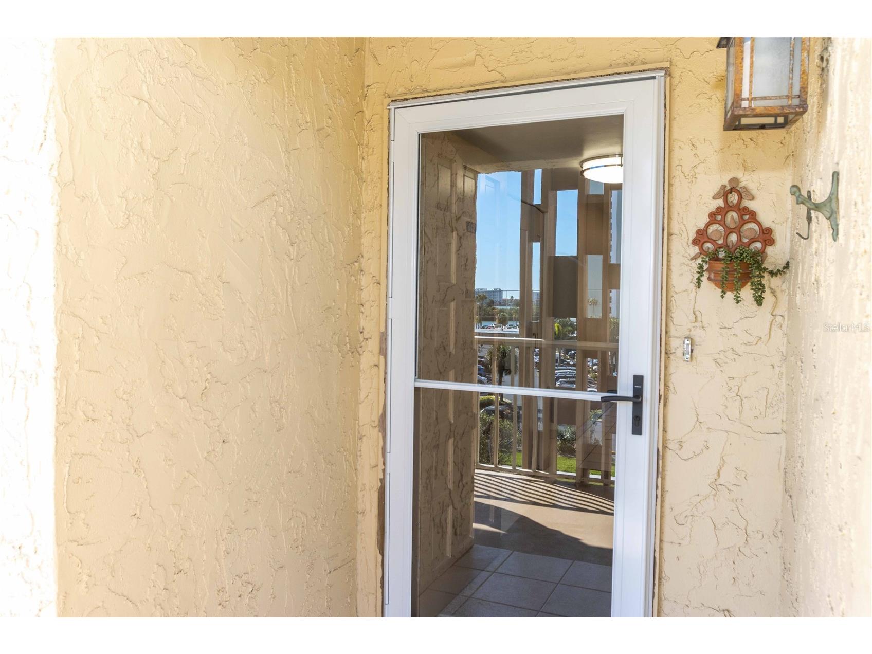 105 Island Way #142 Clearwater Beach FL 33767 TB8489299 image2