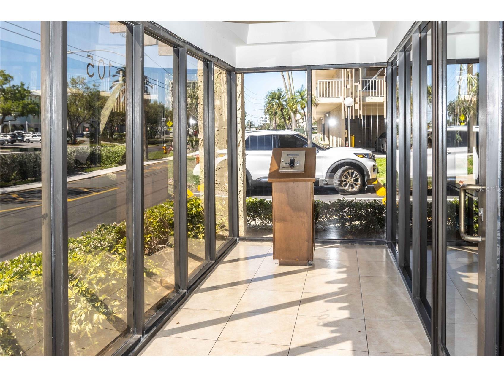 105 Island Way #142 Clearwater Beach FL 33767 TB8489299 image32