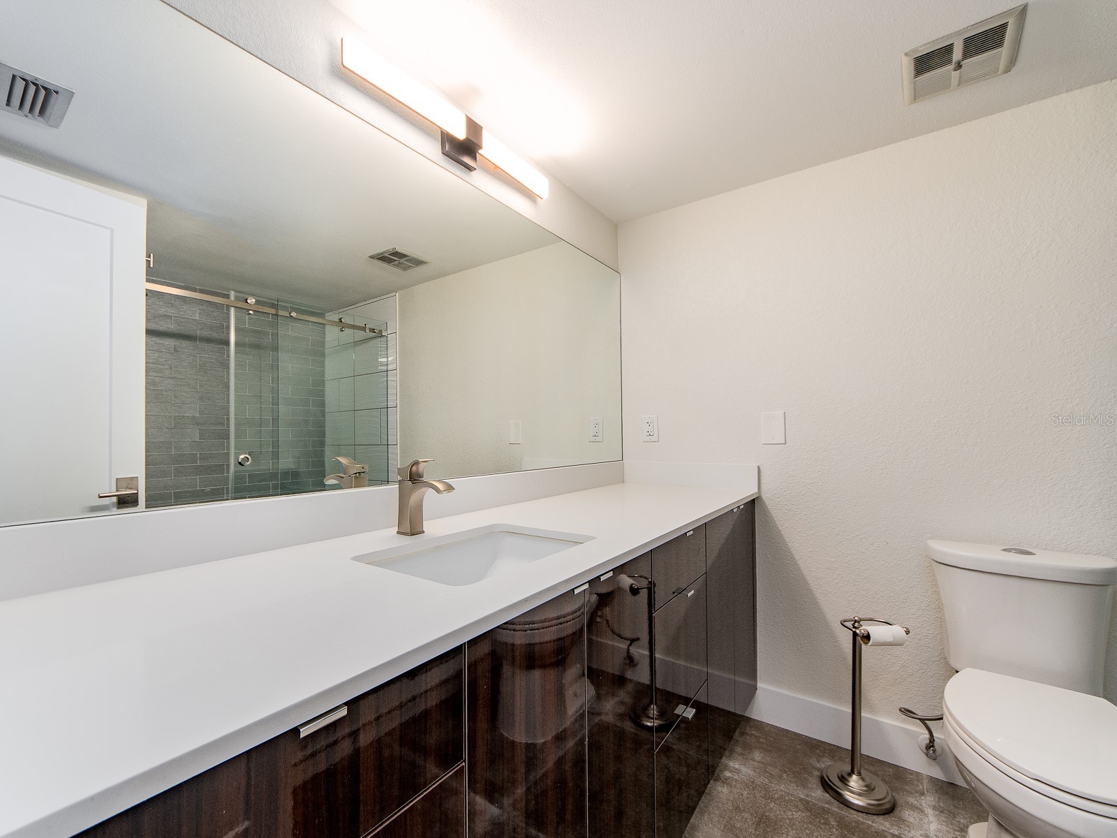 105 Island Way #143 Clearwater FL 33767 TB8486122 image18