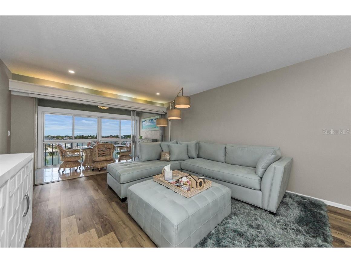 105 Island Way #146 Clearwater Beach FL 33767 TB8430388 image20