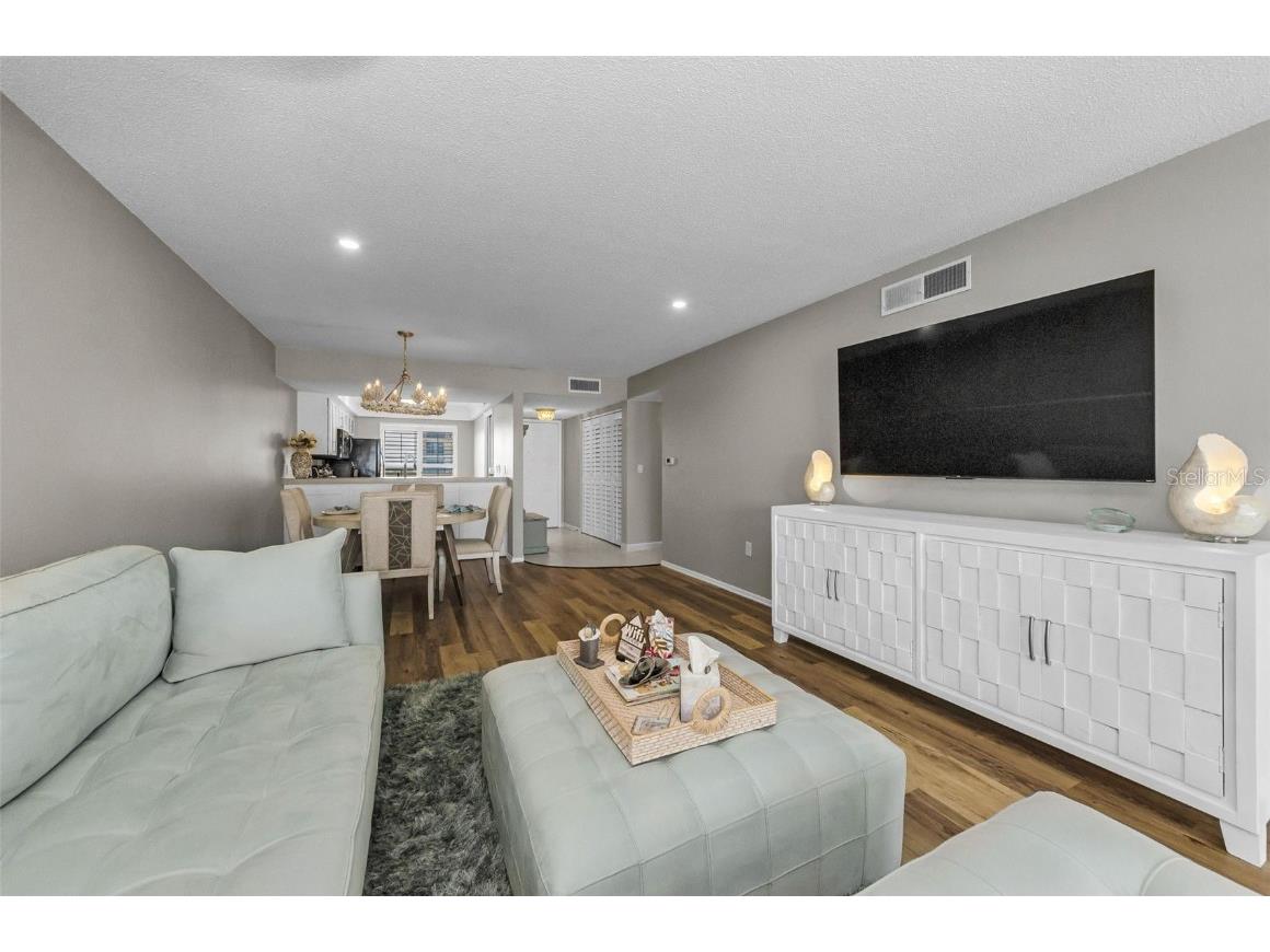 105 Island Way #146 Clearwater Beach FL 33767 TB8430388 image23