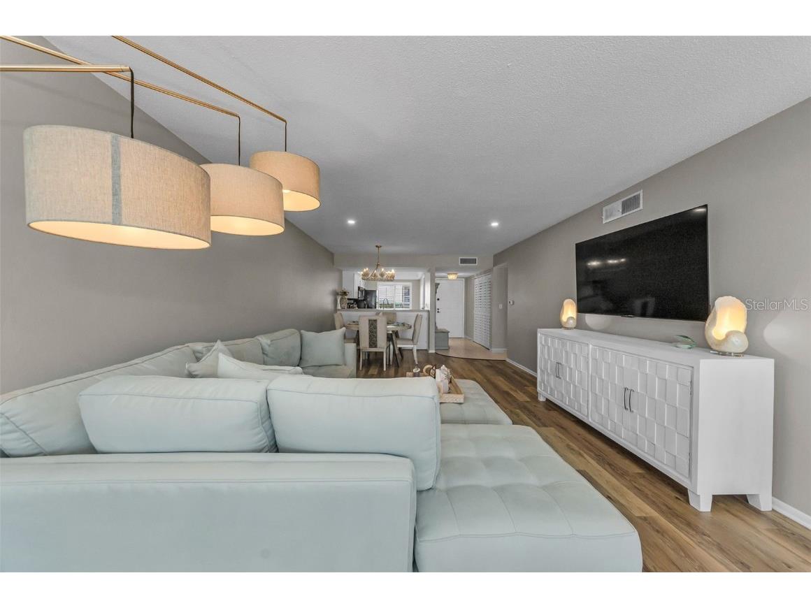 105 Island Way #146 Clearwater Beach FL 33767 TB8430388 image24