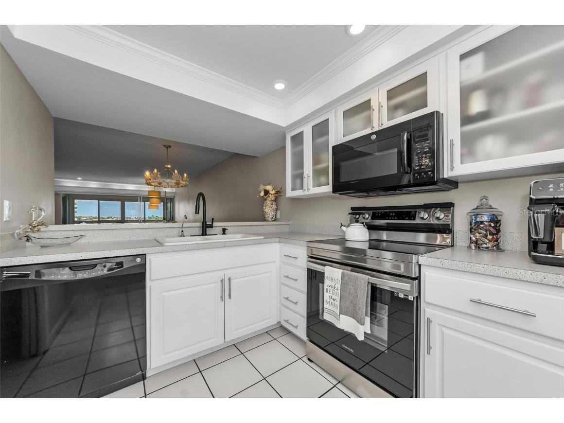 105 Island Way #146 Clearwater Beach FL 33767 TB8430388 image29