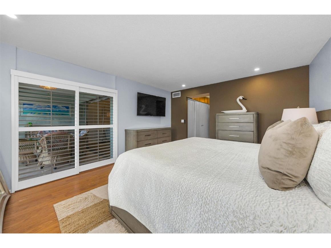 105 Island Way #146 Clearwater Beach FL 33767 TB8430388 image36