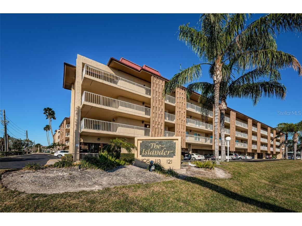105 Island Way #147 Clearwater Beach FL 33767 TB8423455 image1