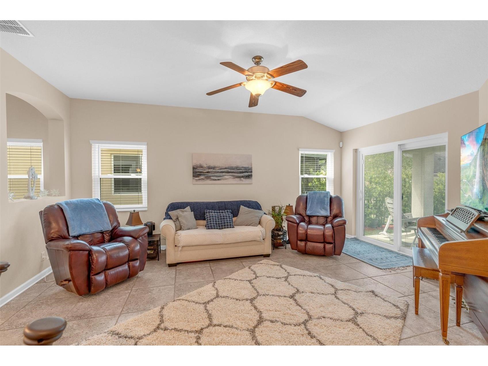 105 Littleton Circle Deland FL 32724 V4948483 image27