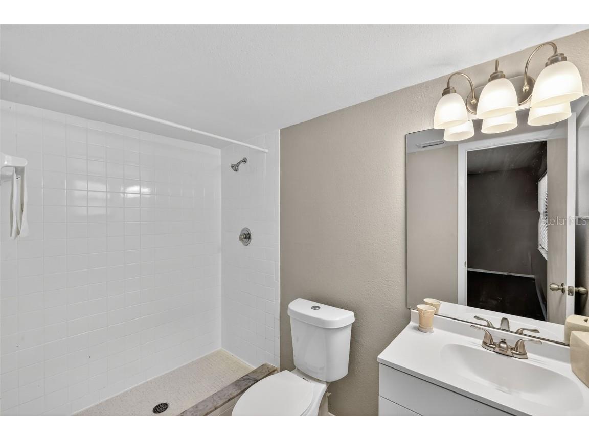 105 Lotus Circle Safety Harbor FL 34695 TB8448385 image19