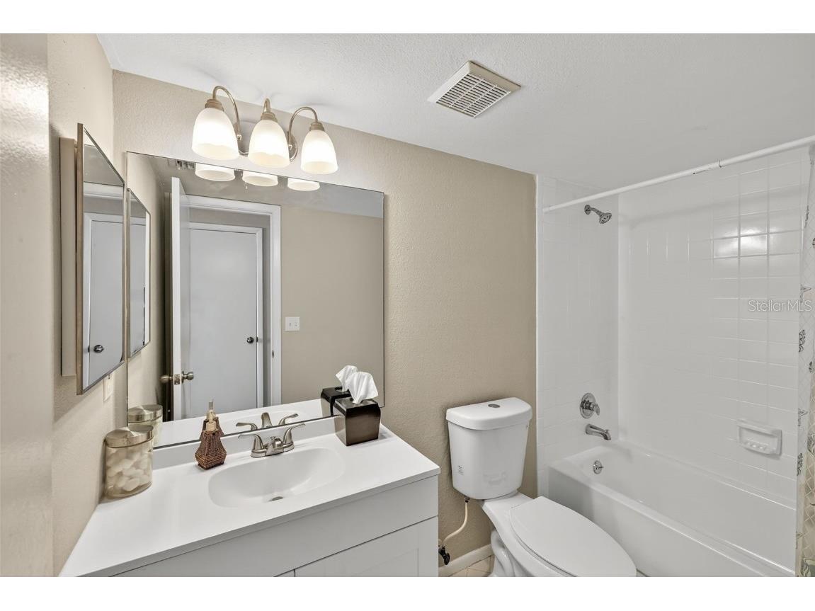 105 Lotus Circle Safety Harbor FL 34695 TB8448385 image22