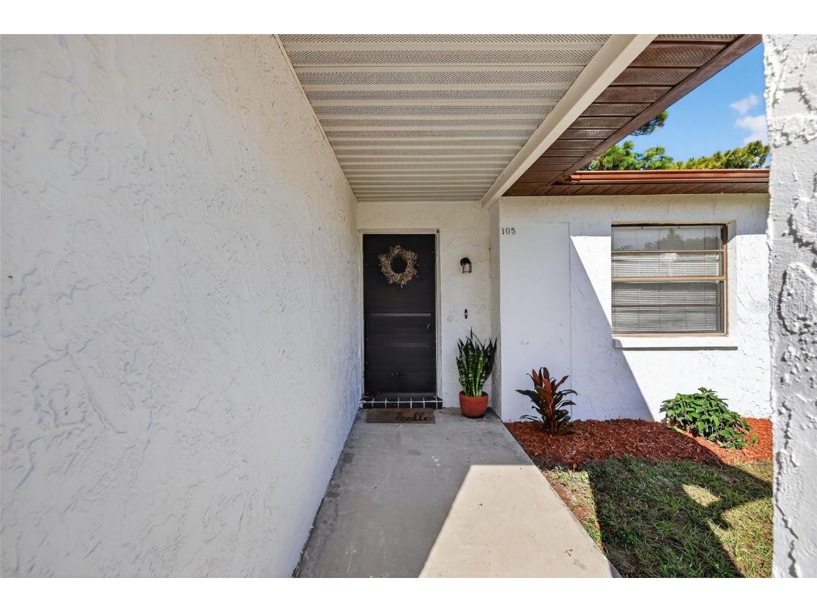 105 Lotus Circle Safety Harbor FL 34695 TB8448385 image3