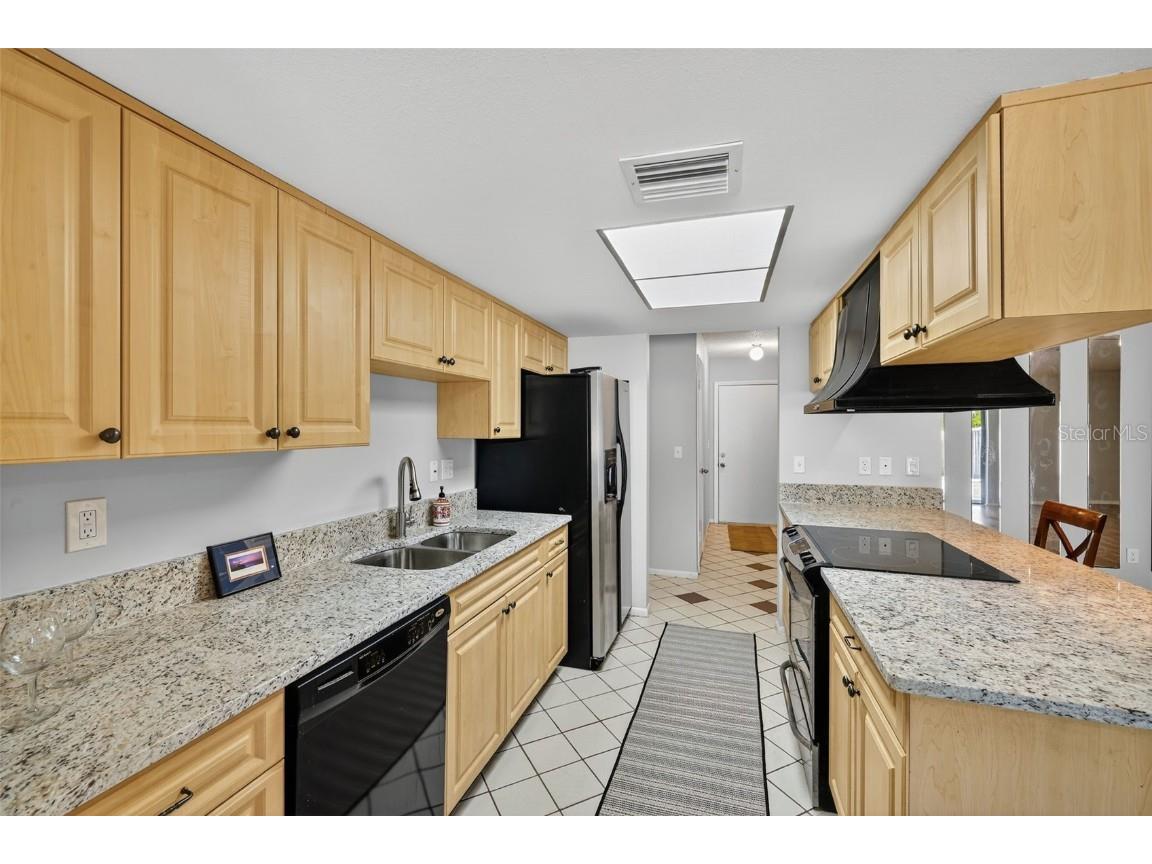 105 Lotus Circle Safety Harbor FL 34695 TB8448385 image4