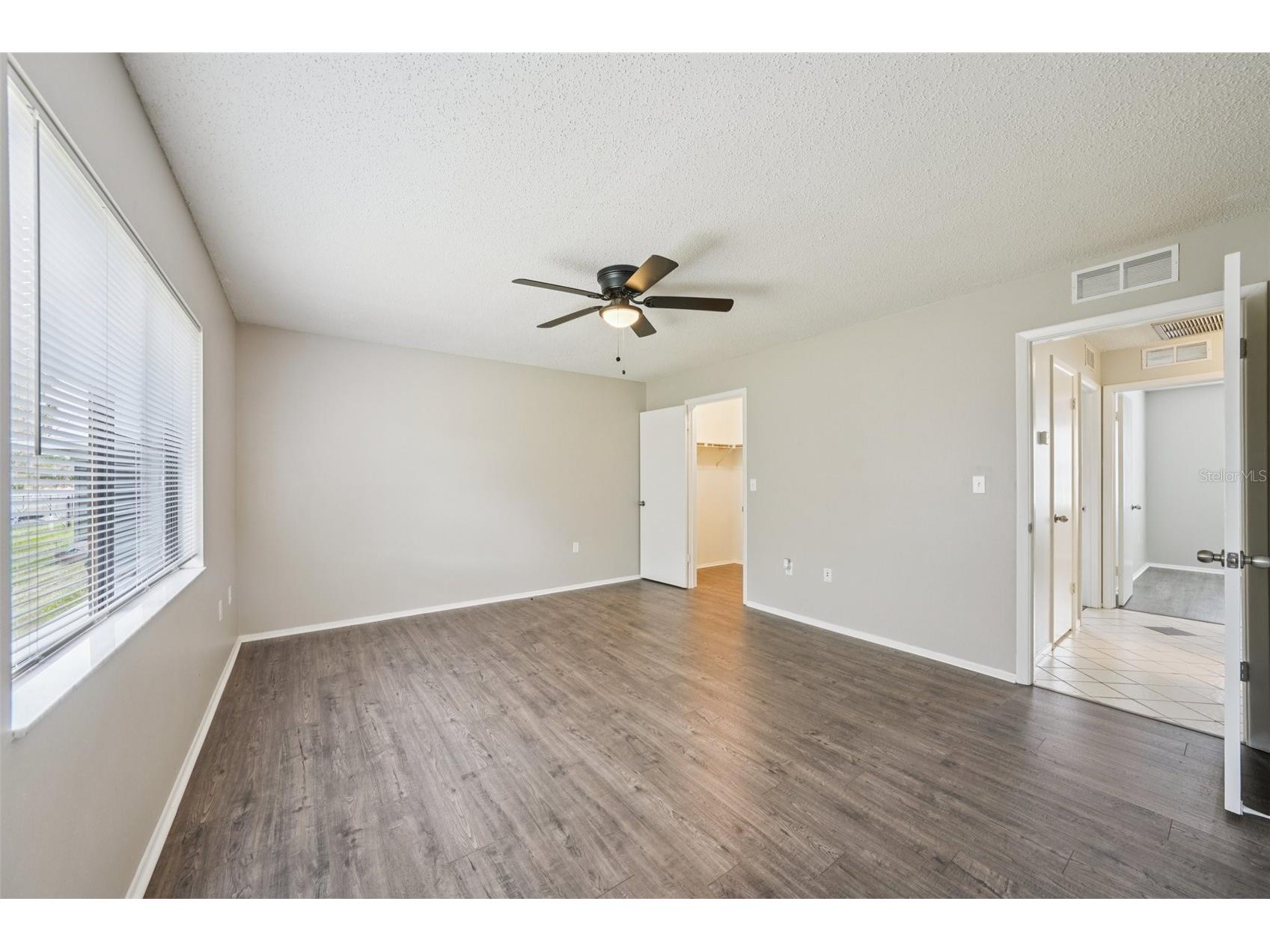 105 Lotus Circle Safety Harbor FL 34695 TB8494556 image18