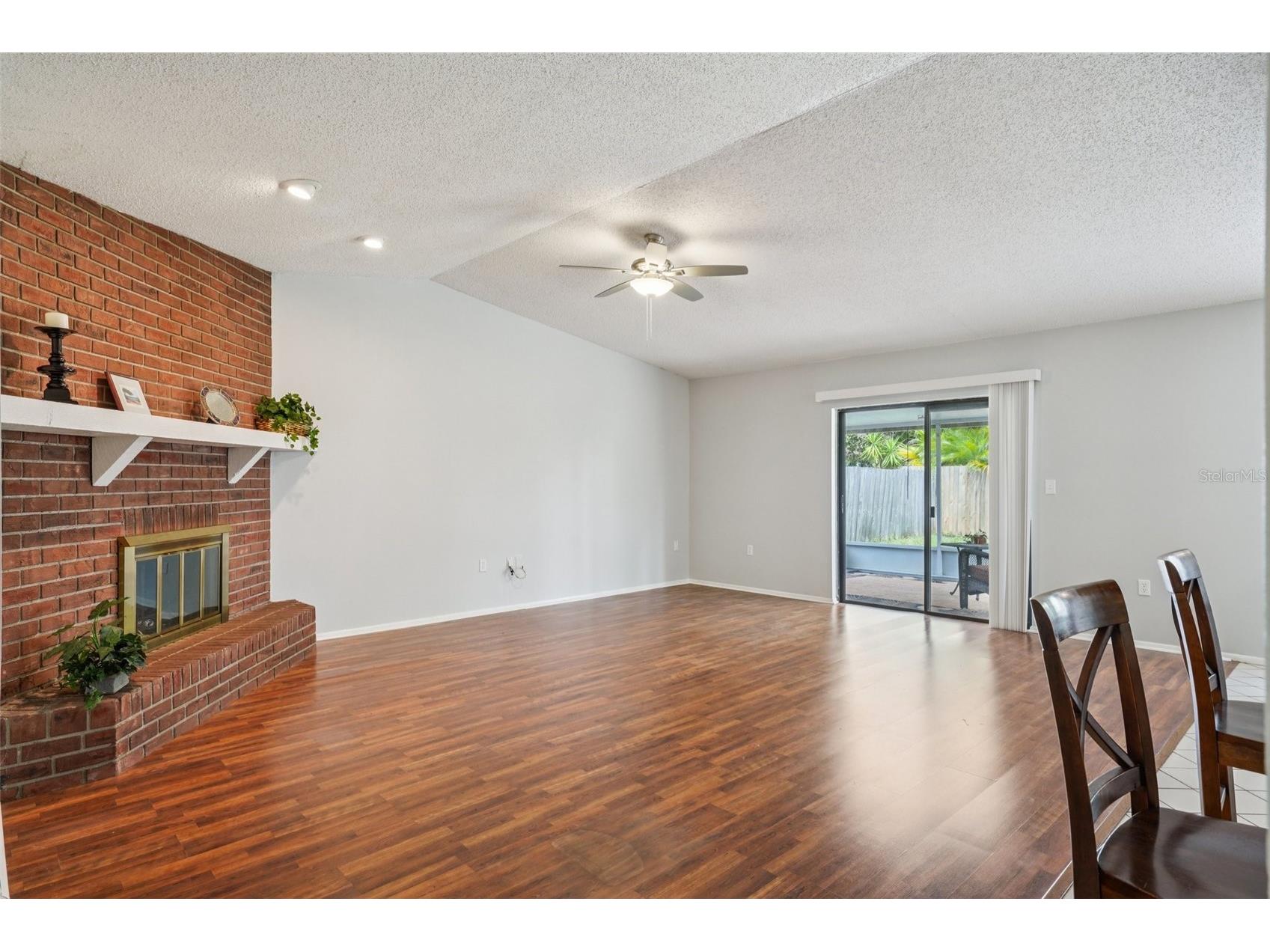 105 Lotus Circle Safety Harbor FL 34695 TB8494556 image4
