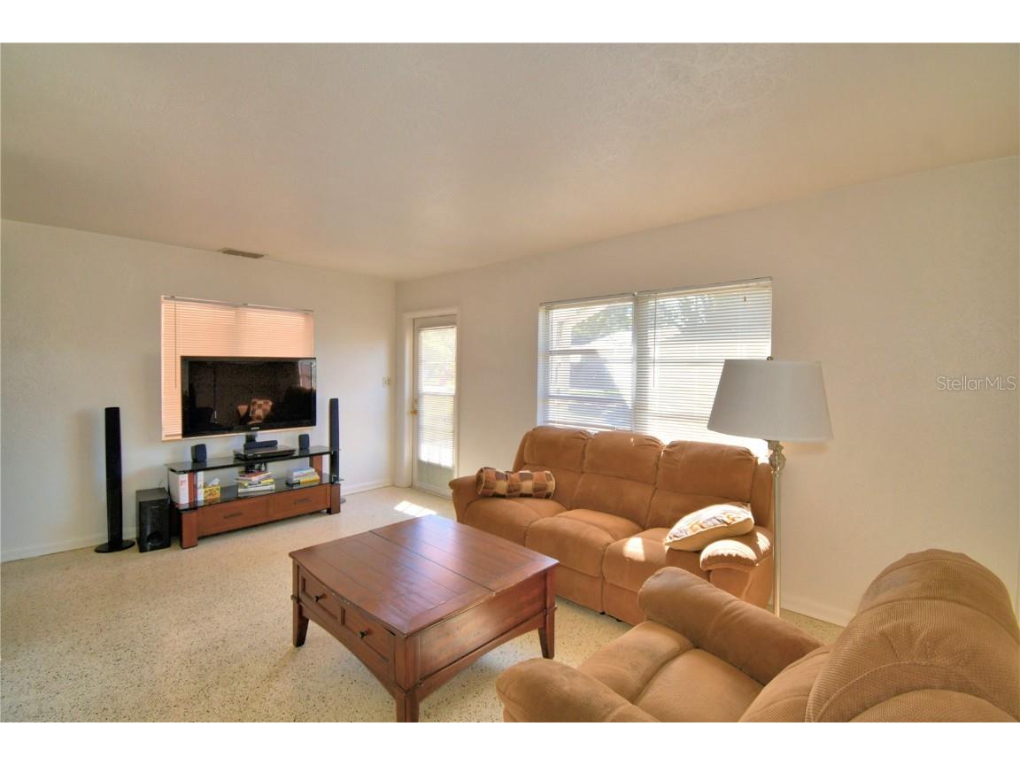 105 Maxcy Lane Frostproof FL 33843 - REEDY LAKE K4903120 image3