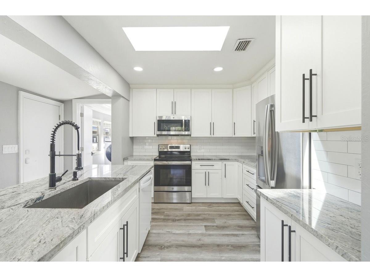 105 Mcdonald Street South Daytona FL 32119 V4949432 image20