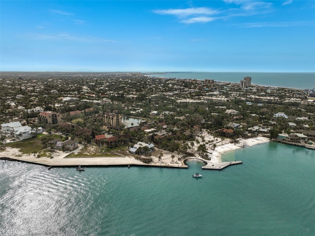 105 Pass Key Road #105 Sarasota FL 34242 A4646029 image1