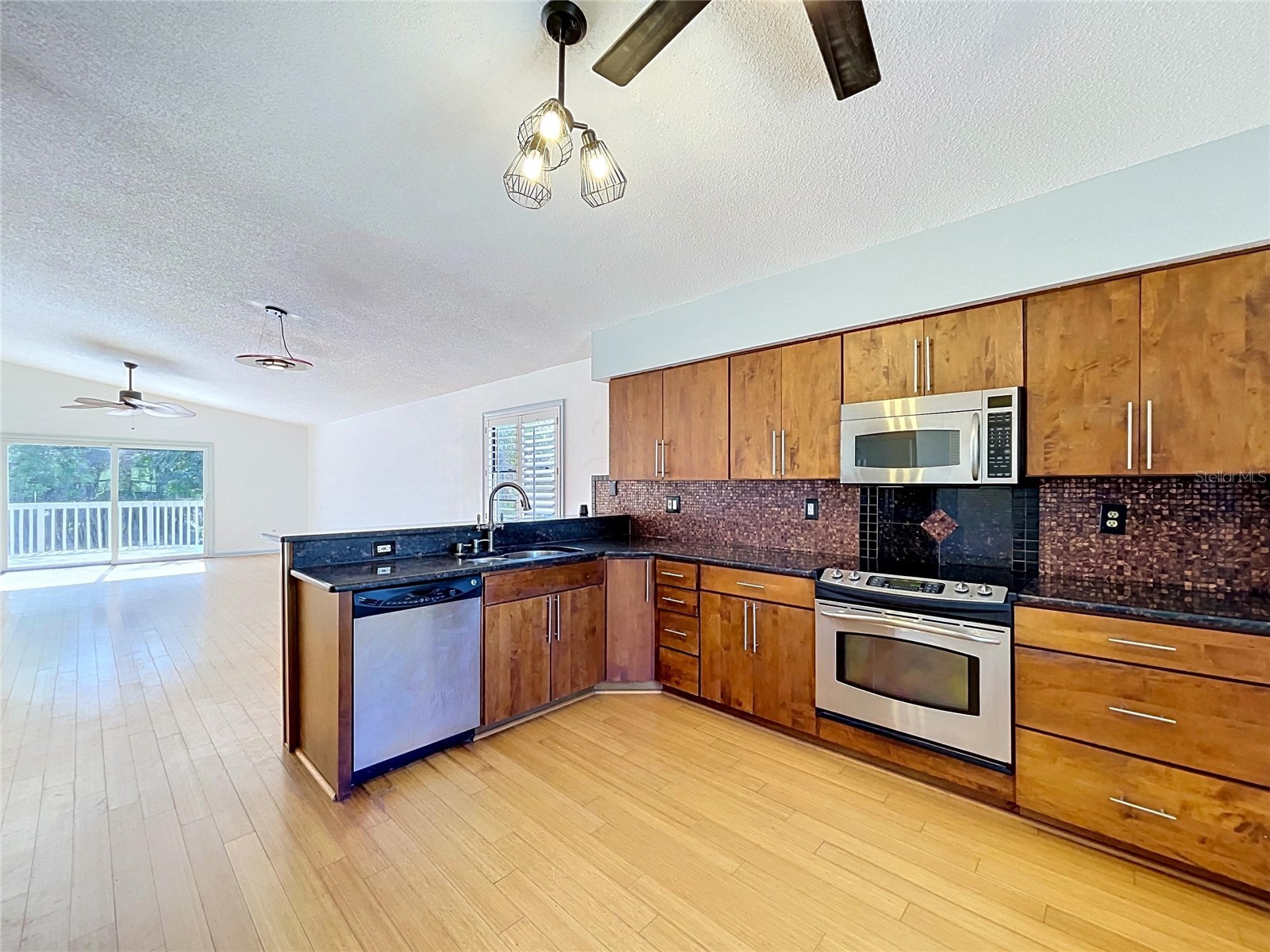 105 Peterson Lane Palm Harbor FL 34683 TB8501897 image13