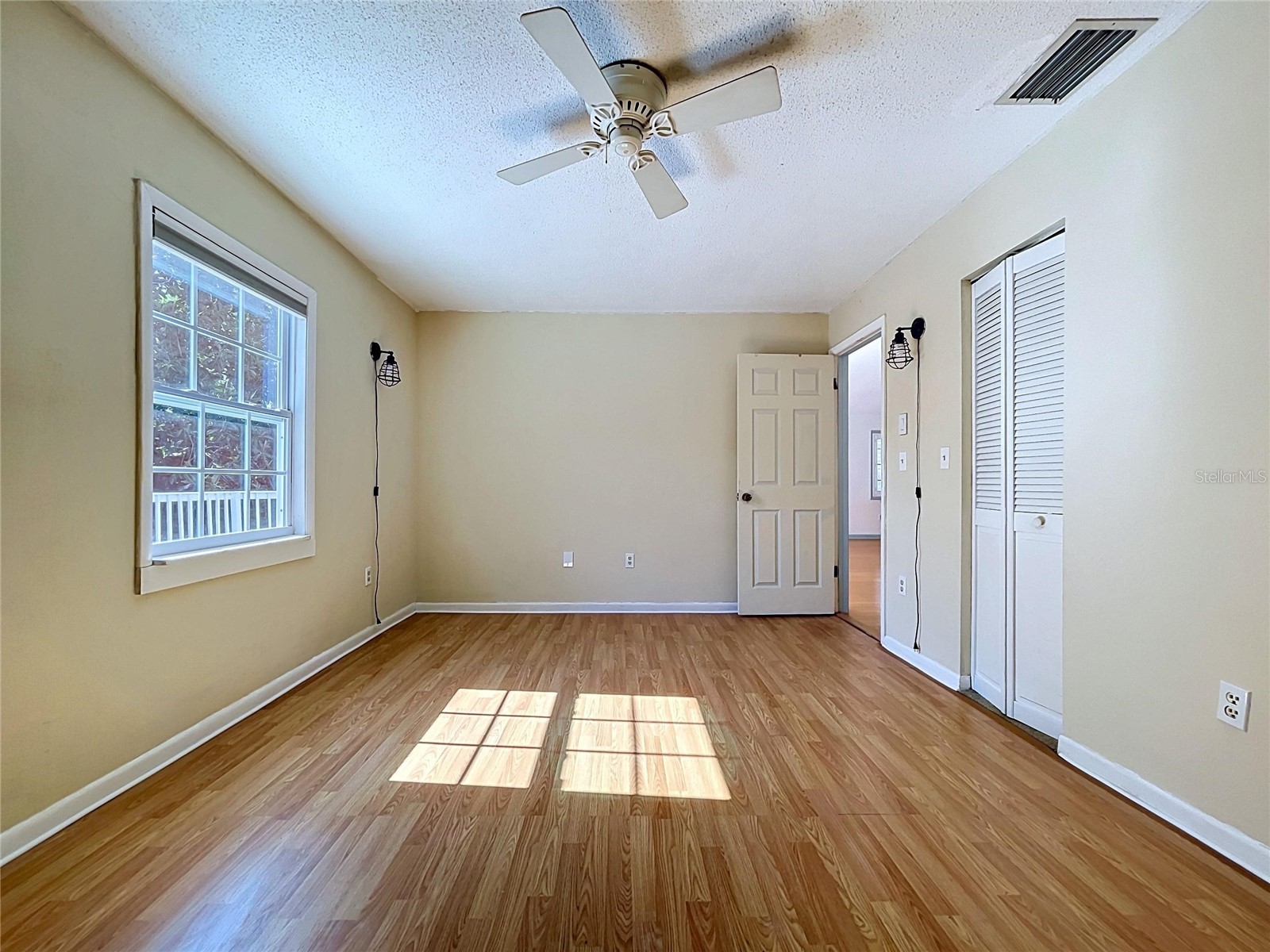 105 Peterson Lane Palm Harbor FL 34683 TB8501897 image30
