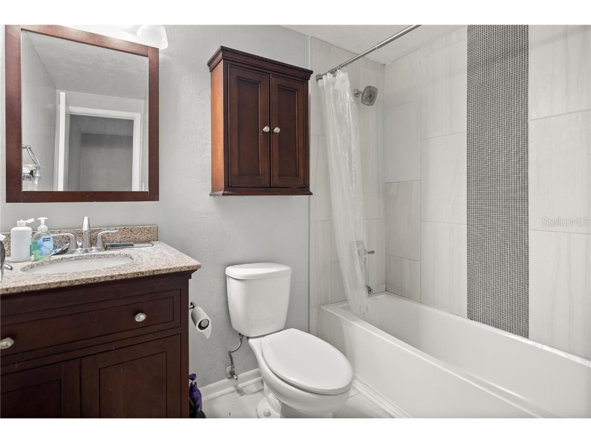 105 SE 16th Avenue #N101 Gainesville FL 32601 OM714833 image14