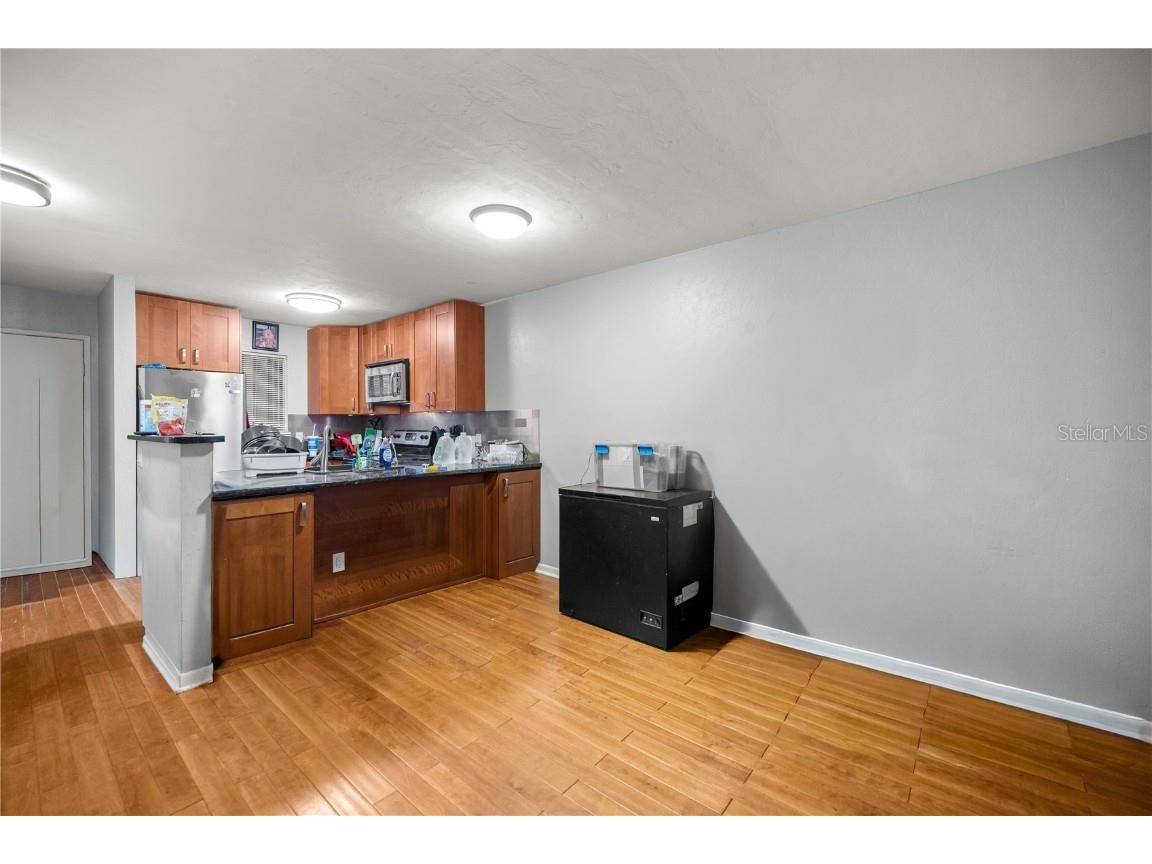 105 SE 16th Avenue #N101 Gainesville FL 32601 OM714833 image6