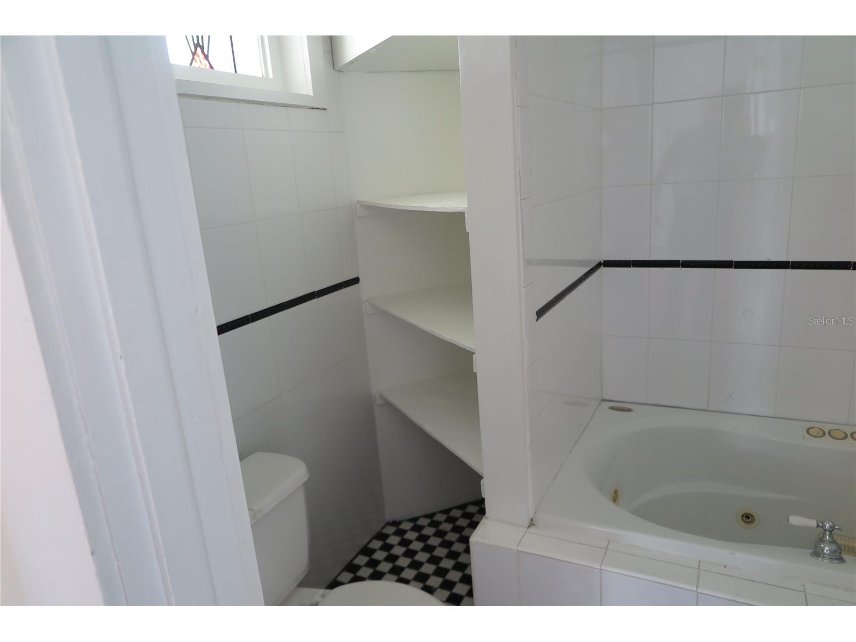 105 SE 1st Avenue Lake Butler FL 32054 GC537508 image18