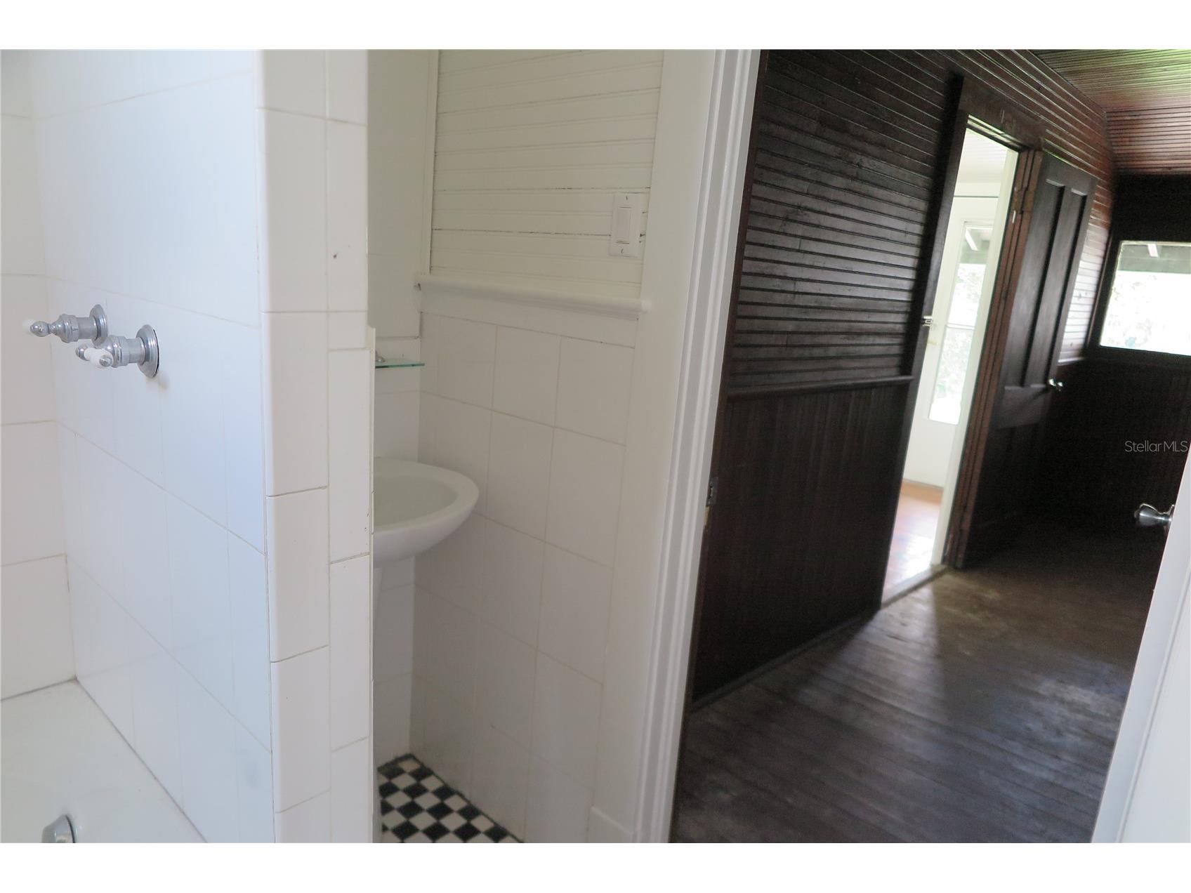 105 SE 1st Avenue Lake Butler FL 32054 GC537508 image54