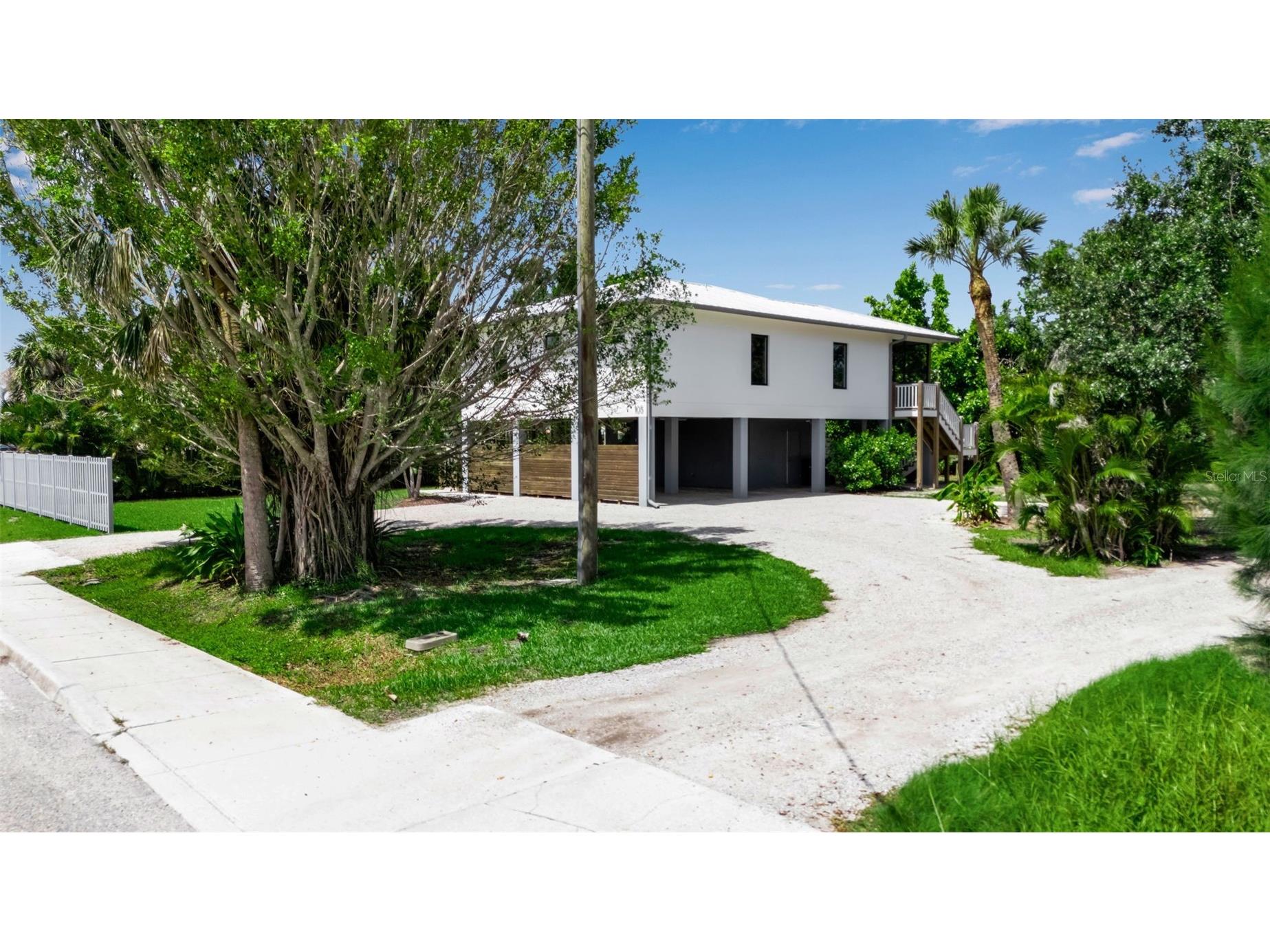105 Shore Road Nokomis FL 34275 A4685947 image23