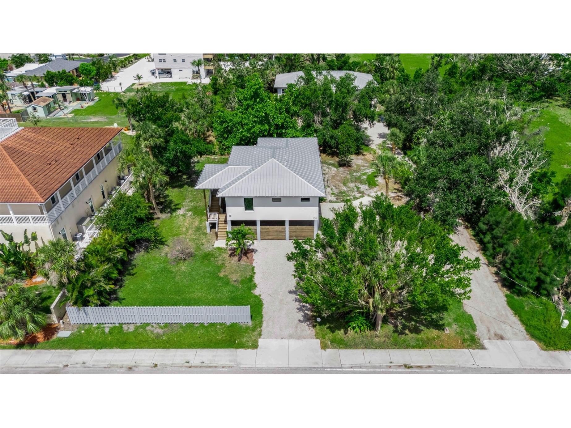 105 Shore Road Nokomis FL 34275 A4685947 image7