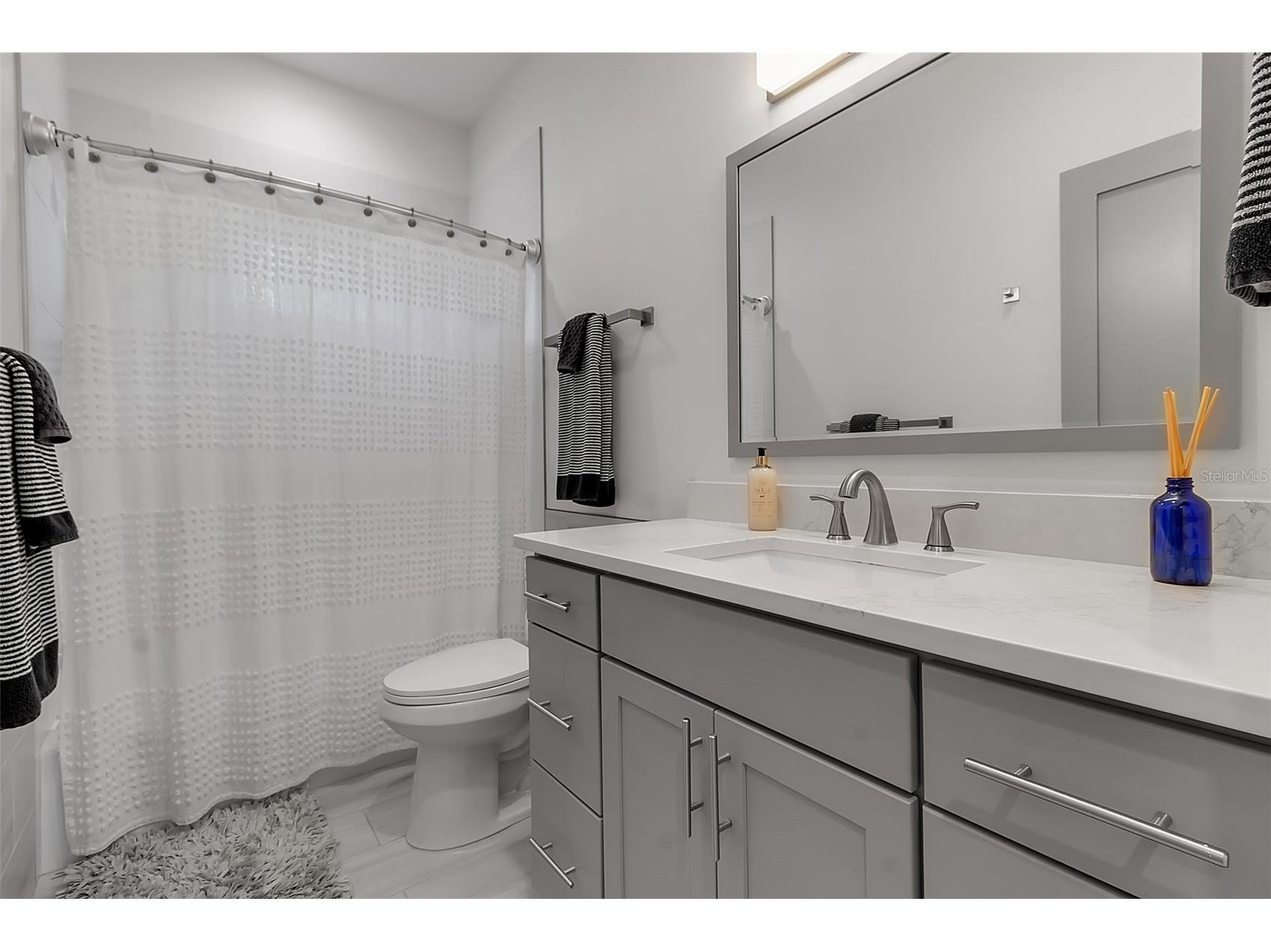 105 Shore Road Nokomis FL 34275 A4685947 image73