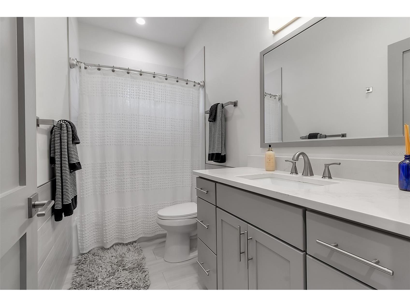 105 Shore Road Nokomis FL 34275 A4685947 image75
