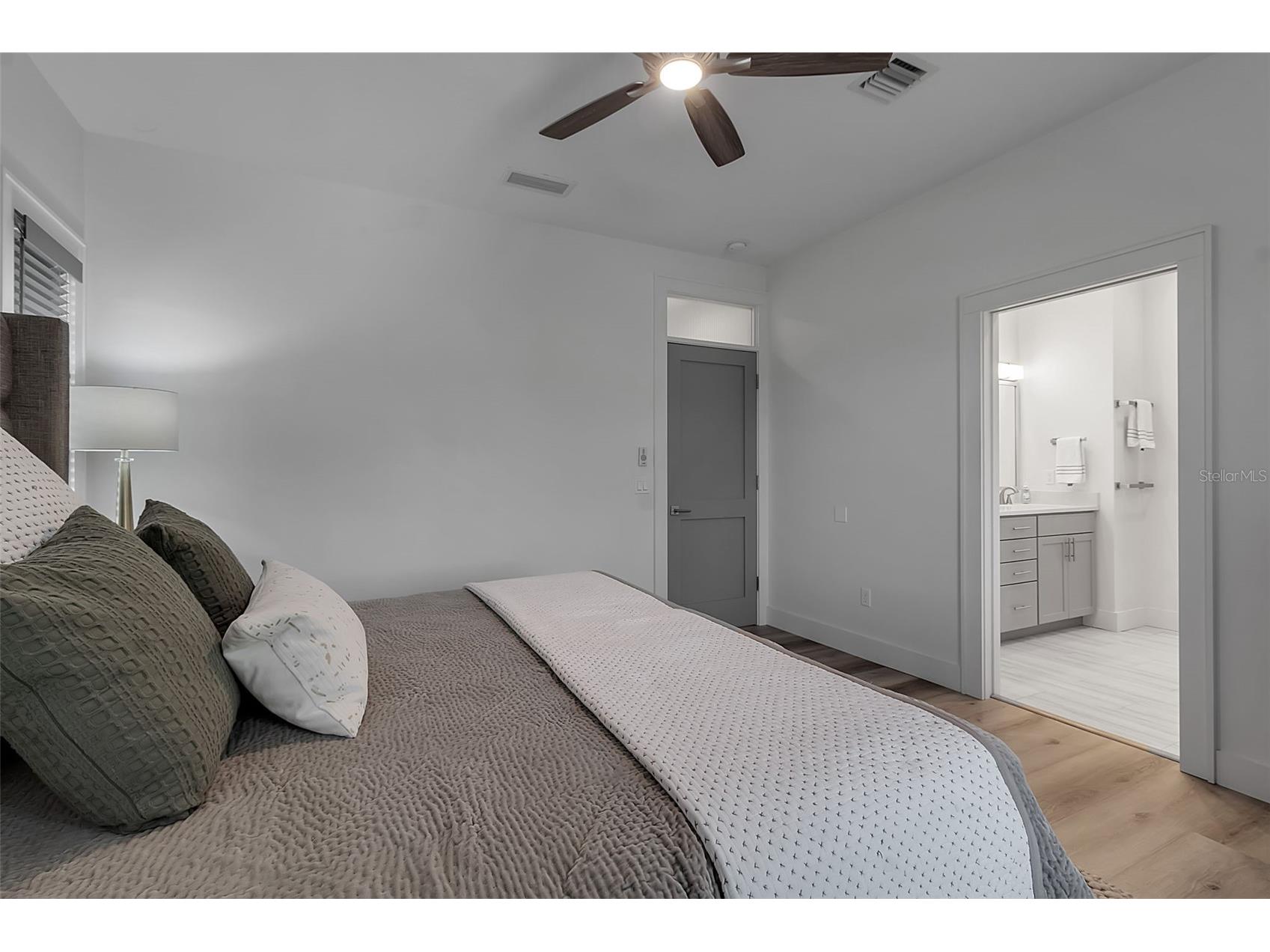 105 Shore Road Nokomis FL 34275 A4685947 image81