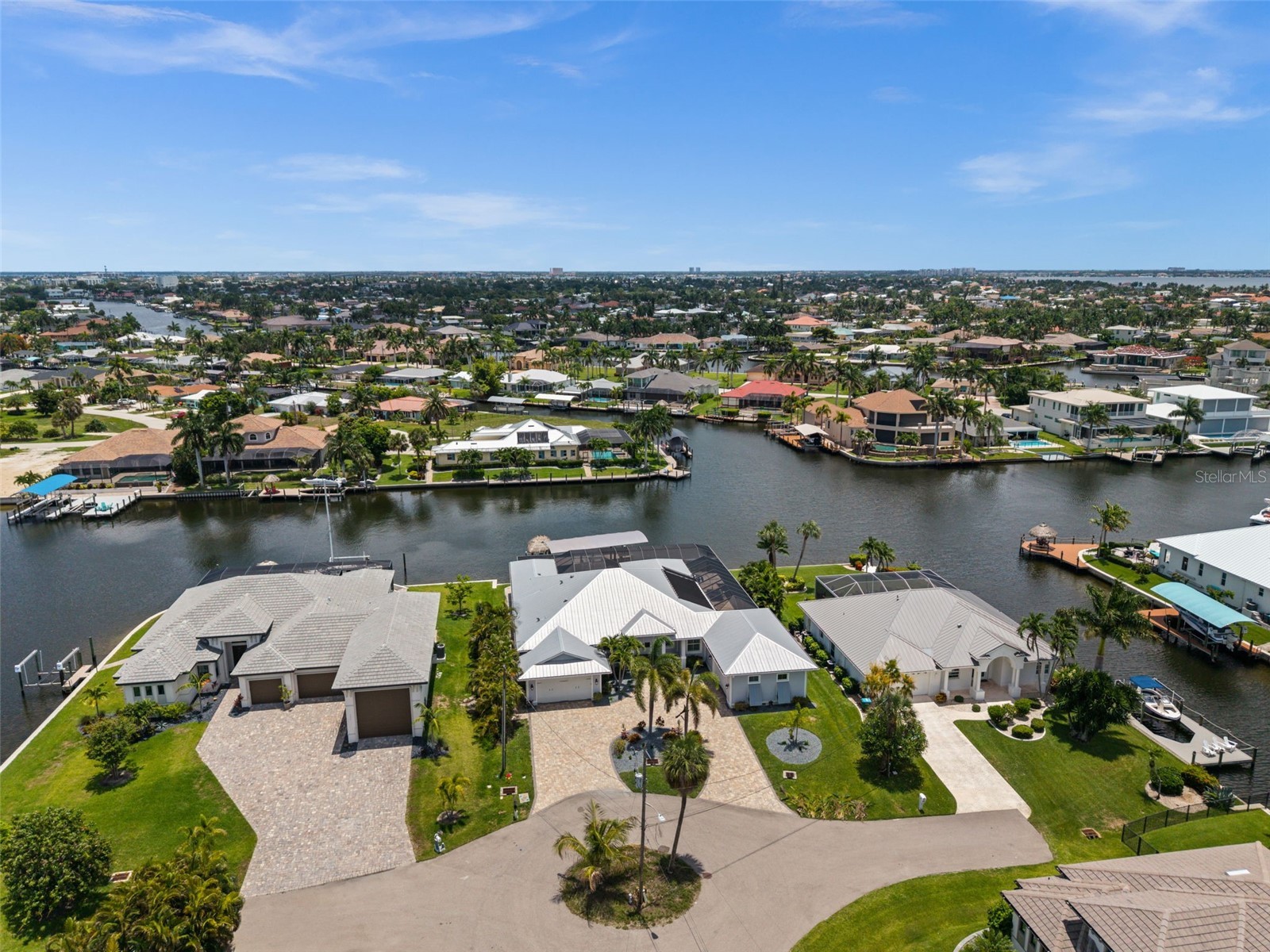 105 SW 52nd Street Cape Coral FL 33914 - SAN CARLOS CANAL C7527789 image1