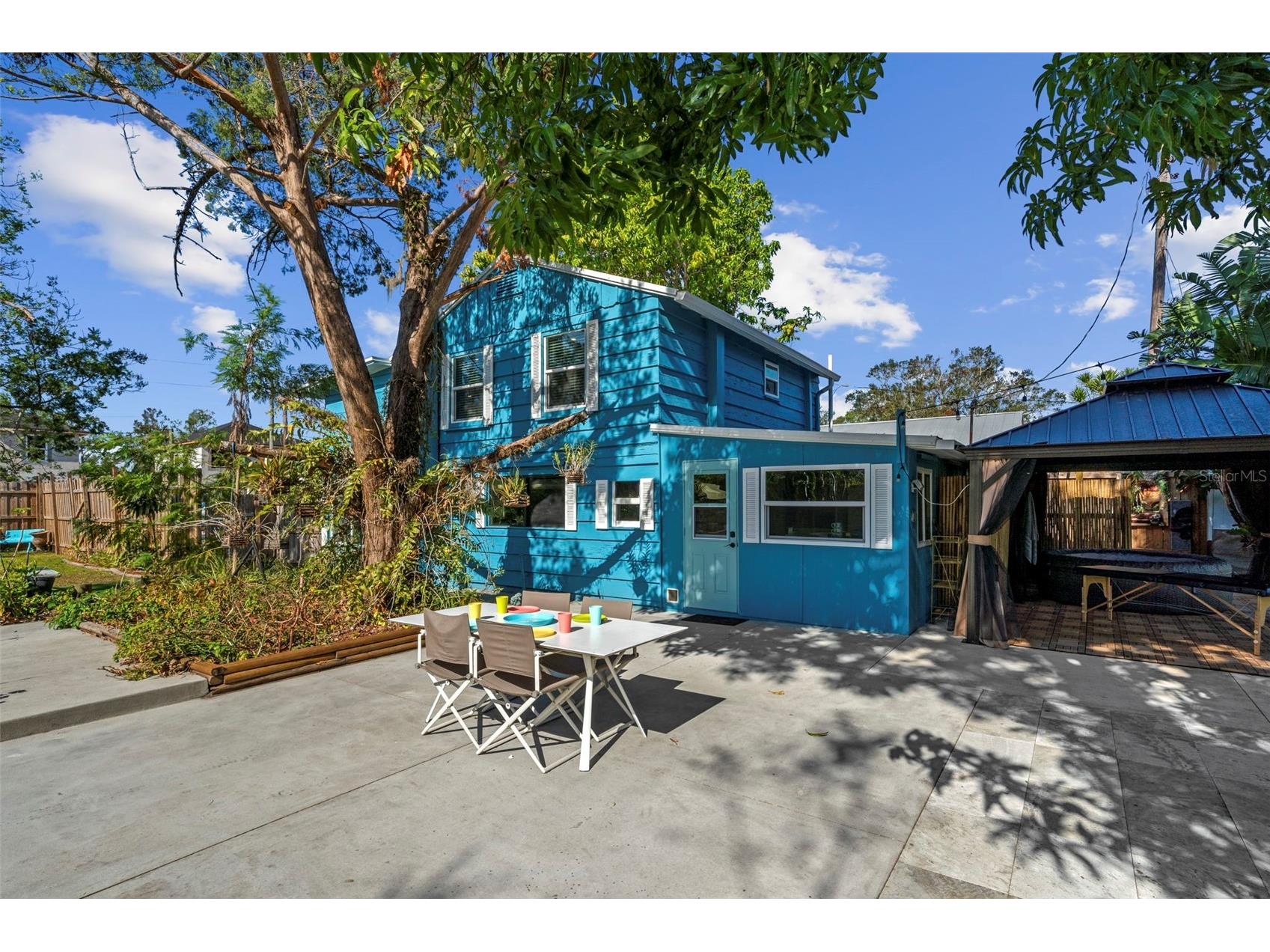 105 Tucker Avenue Sarasota FL 34232 A4680183 image12