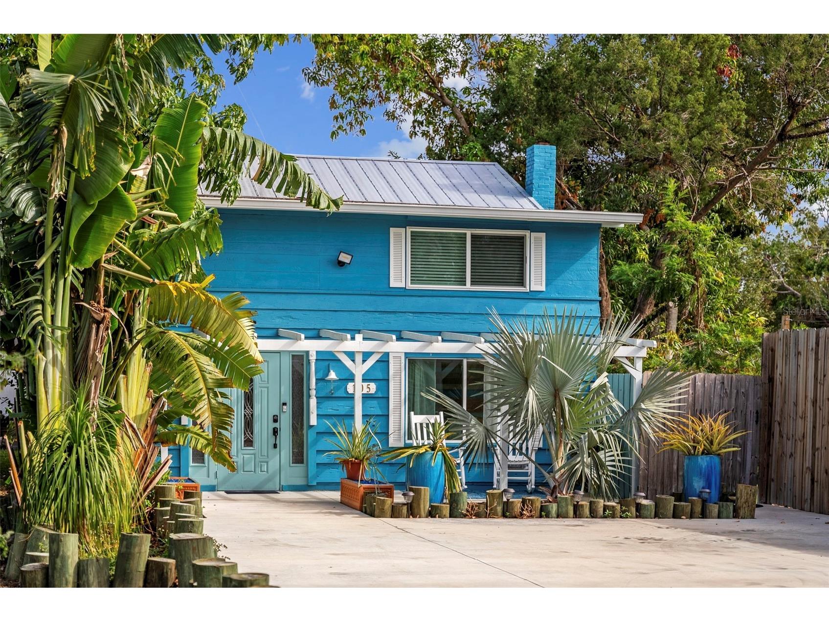 105 Tucker Avenue Sarasota FL 34232 A4680183 image2