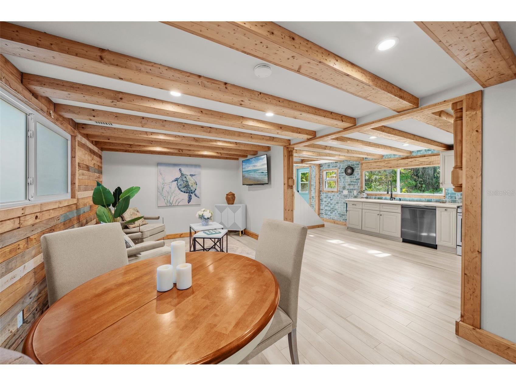 105 Tucker Avenue Sarasota FL 34232 A4680183 image29