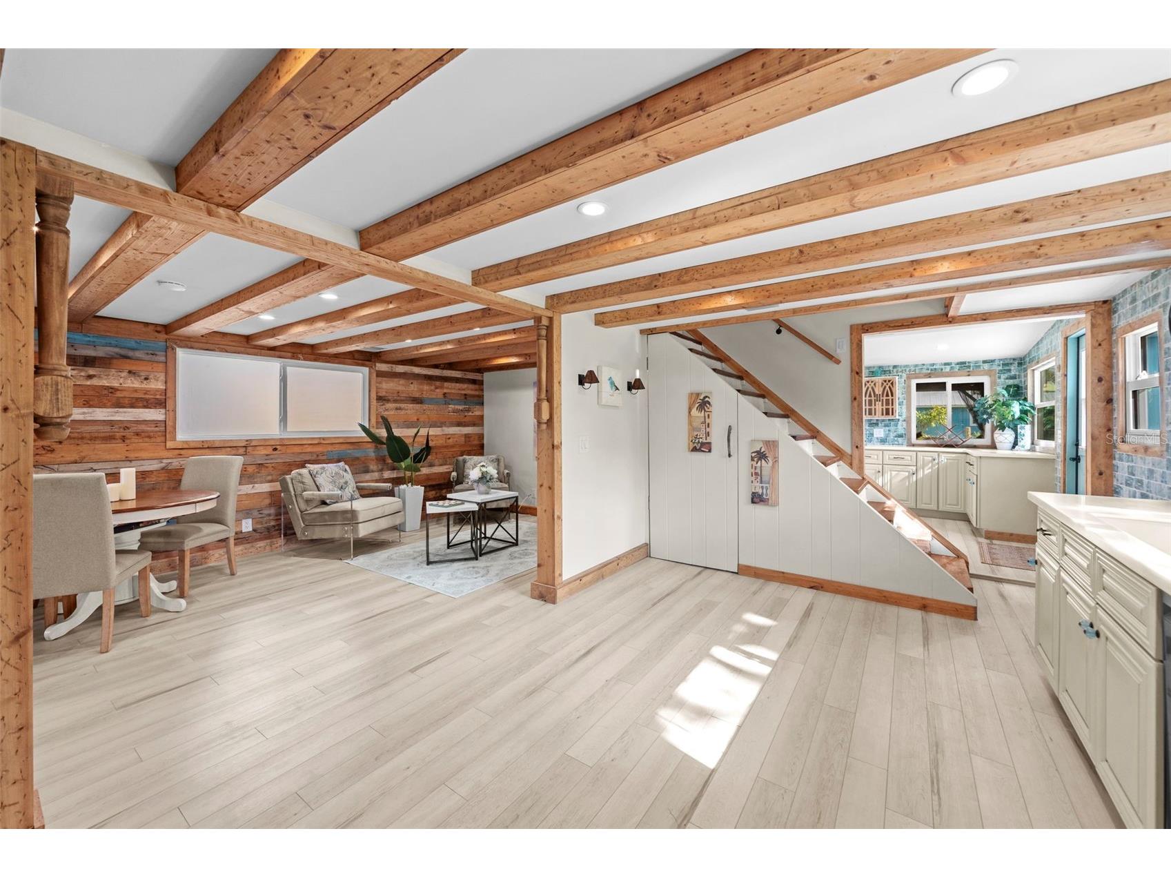 105 Tucker Avenue Sarasota FL 34232 A4680183 image34