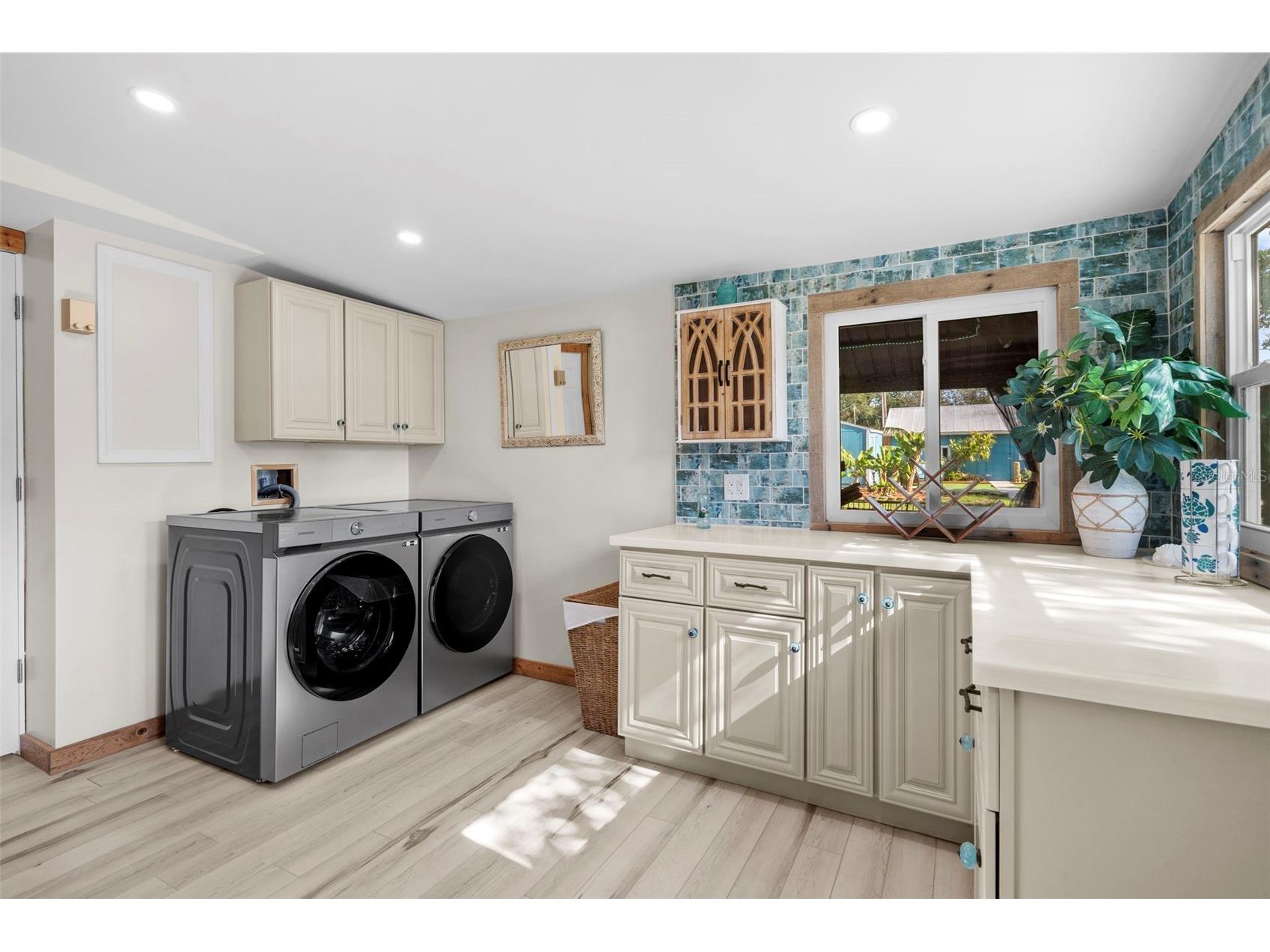 105 Tucker Avenue Sarasota FL 34232 A4680183 image51