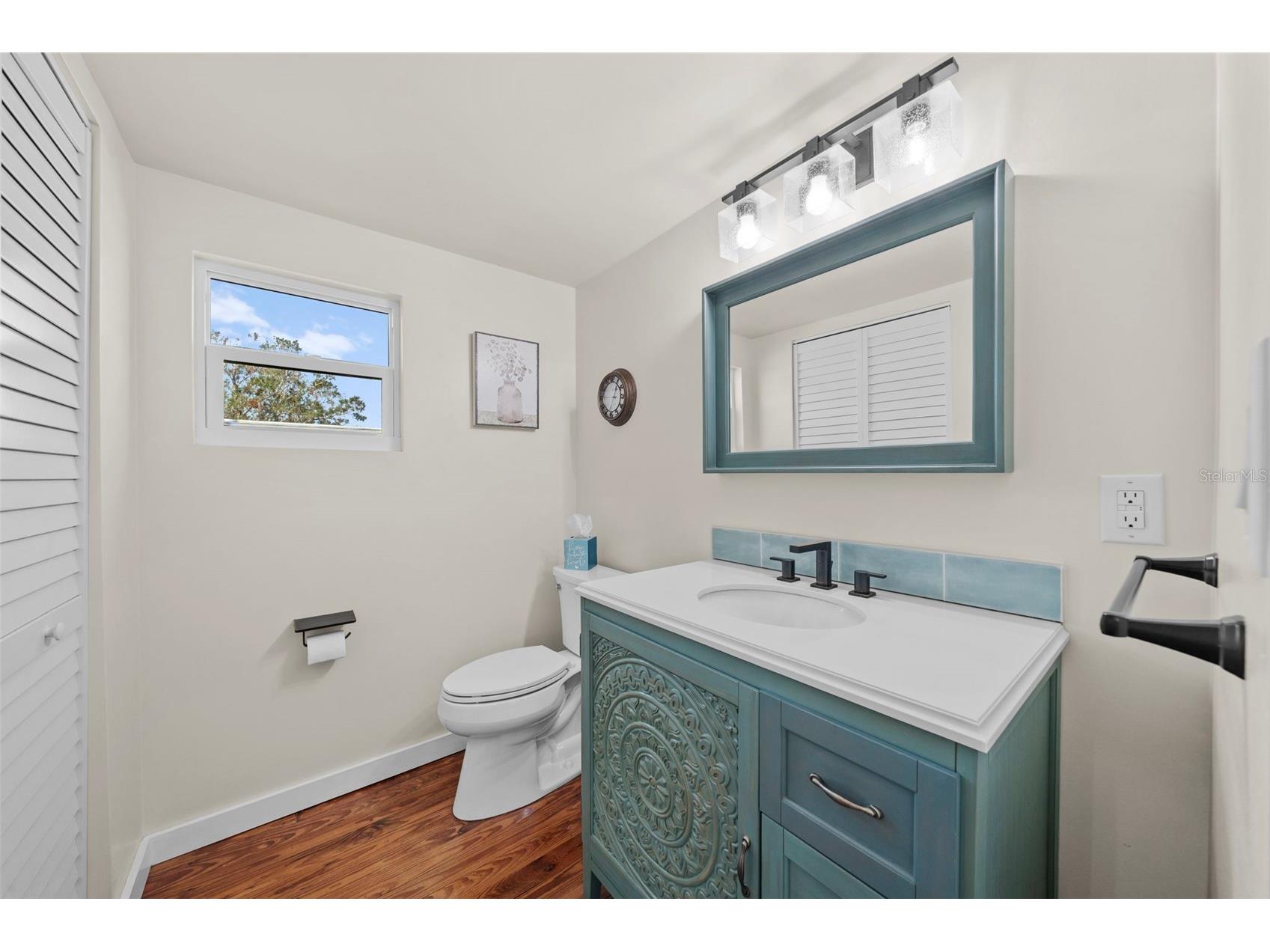 105 Tucker Avenue Sarasota FL 34232 A4680183 image61