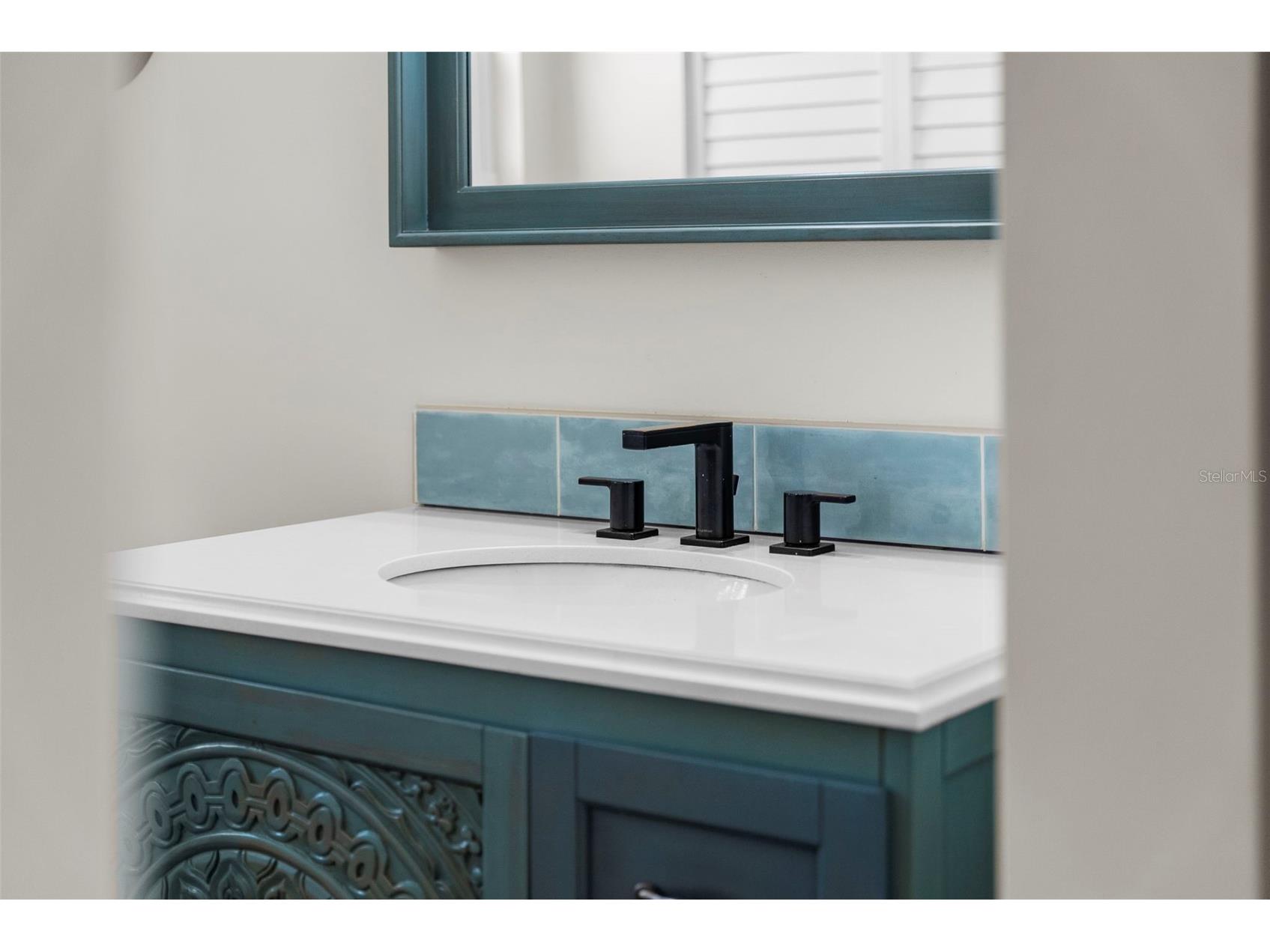 105 Tucker Avenue Sarasota FL 34232 A4680183 image62