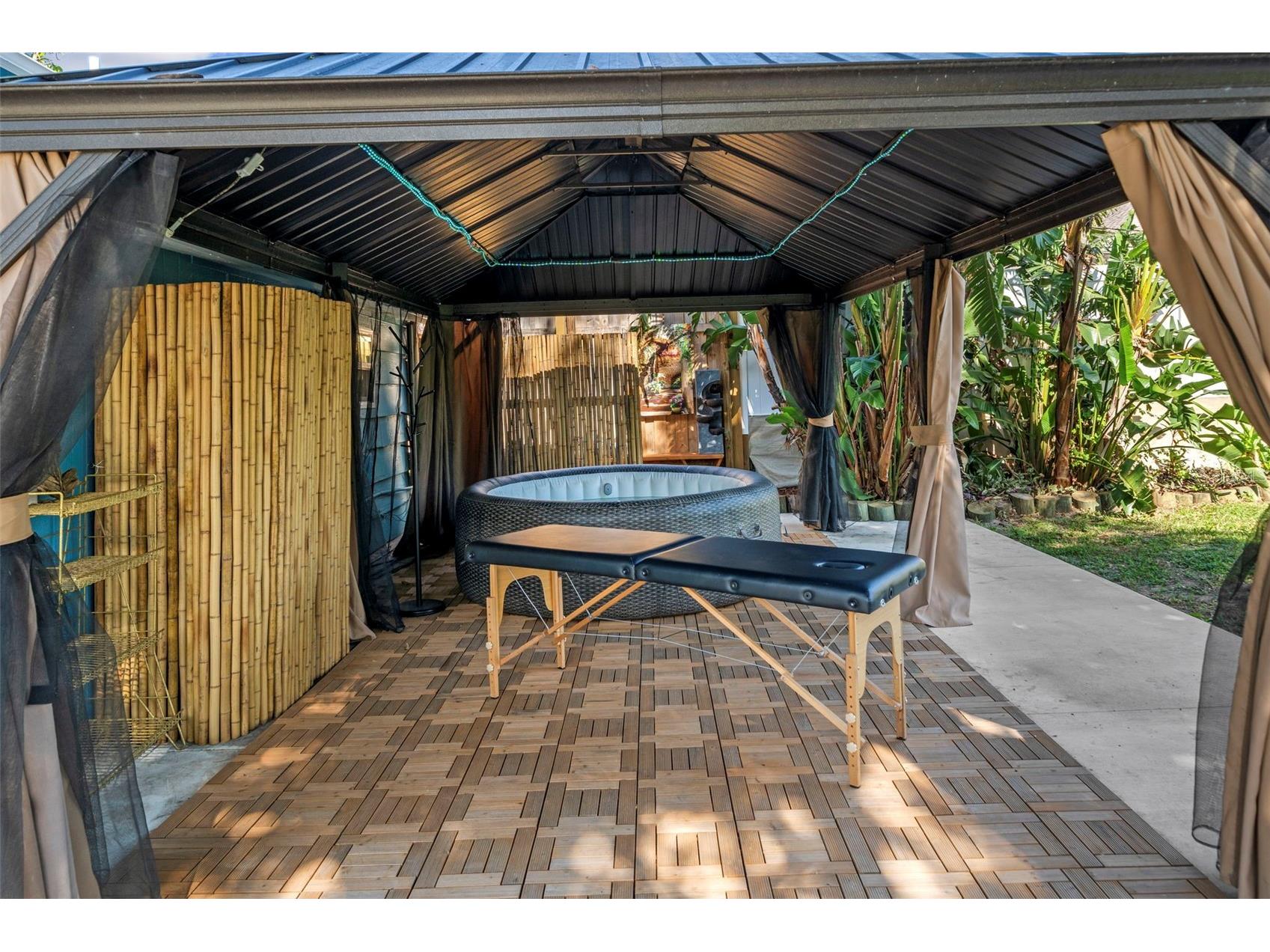 105 Tucker Avenue Sarasota FL 34232 A4680183 image76