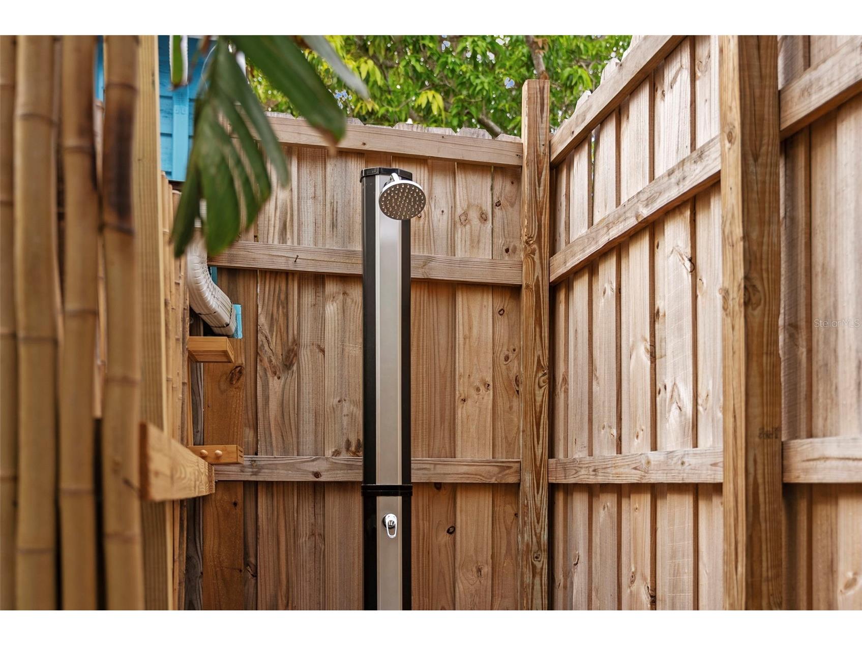 105 Tucker Avenue Sarasota FL 34232 A4680183 image80