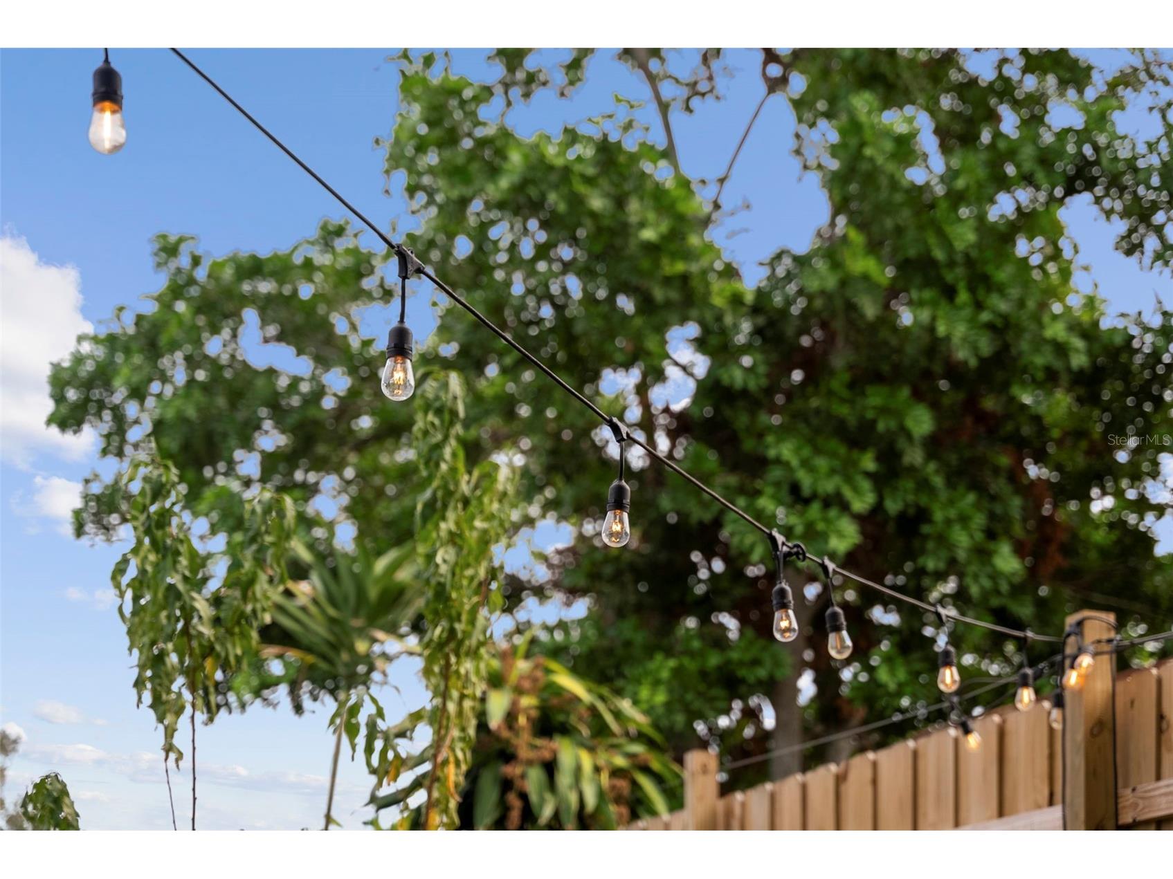 105 Tucker Avenue Sarasota FL 34232 A4680183 image85