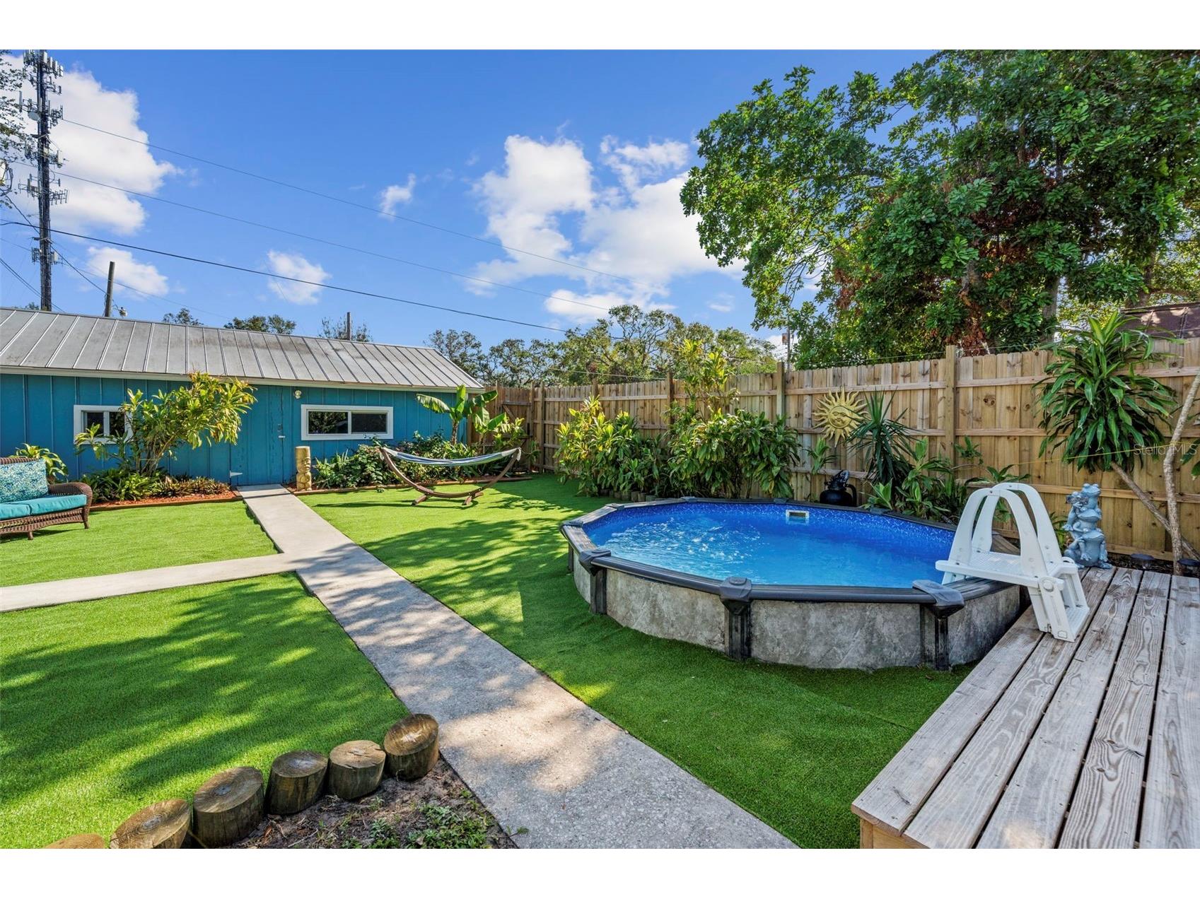 105 Tucker Avenue Sarasota FL 34232 A4680183 image89