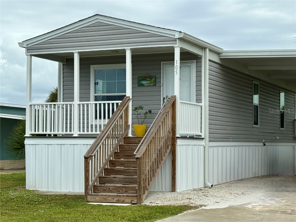 105 W Saint Johns Way Apollo Beach FL 33572 TB8360199 image1