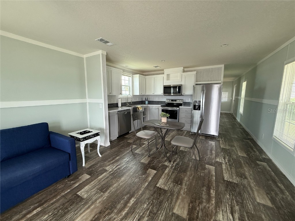 105 W Saint Johns Way Apollo Beach FL 33572 TB8360199 image2