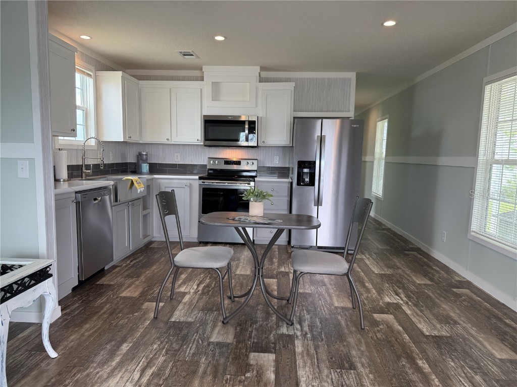 105 W Saint Johns Way Apollo Beach FL 33572 TB8360199 image3