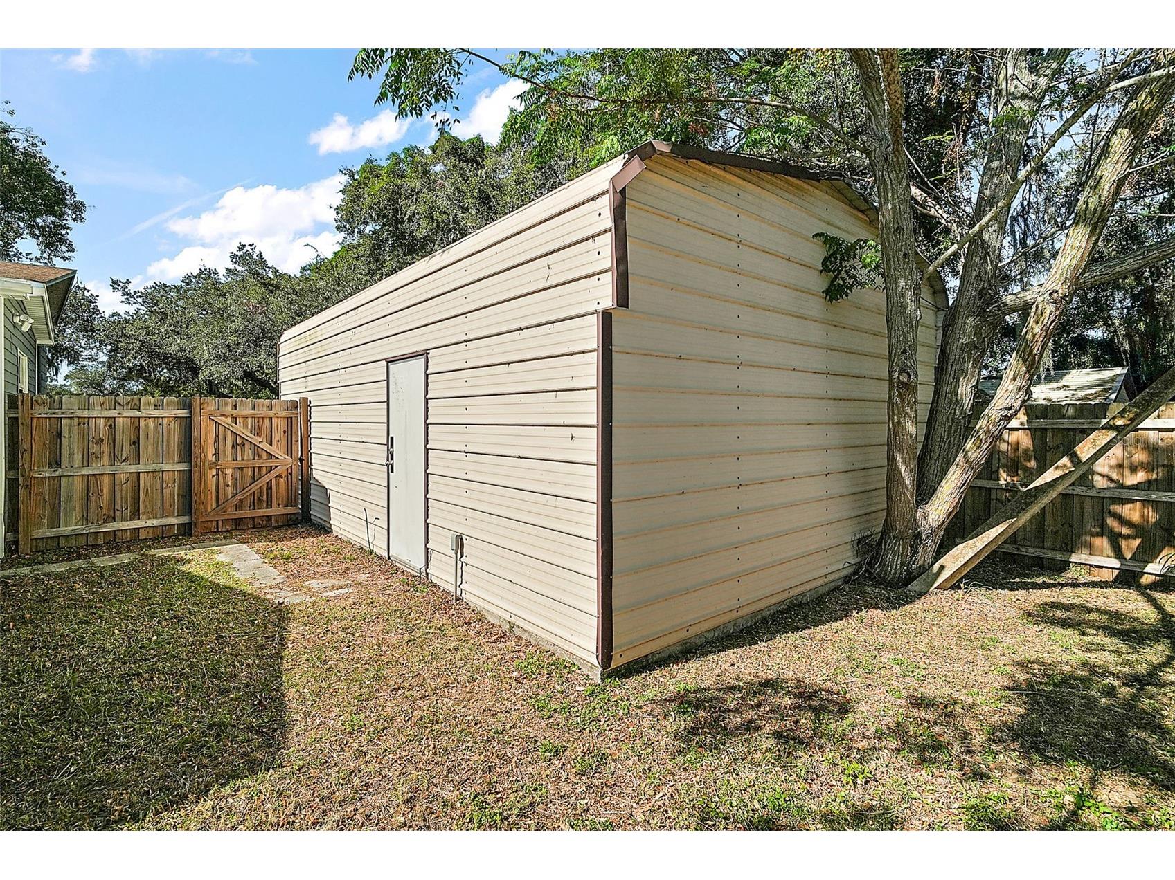 105 W Stevens Avenue Eustis FL 32726 G5110660 image45