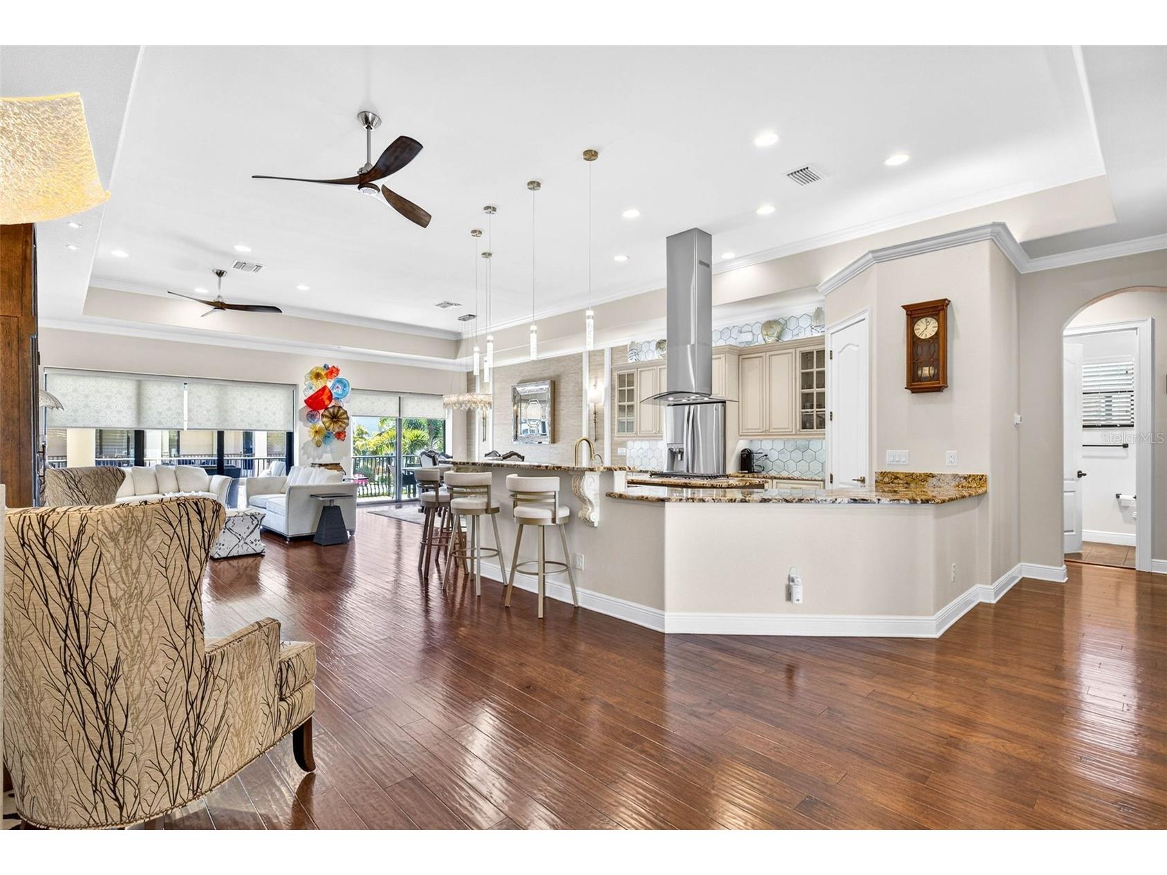 105 Wimbledon Court Redington Shores FL 33708 TB8474477 image4