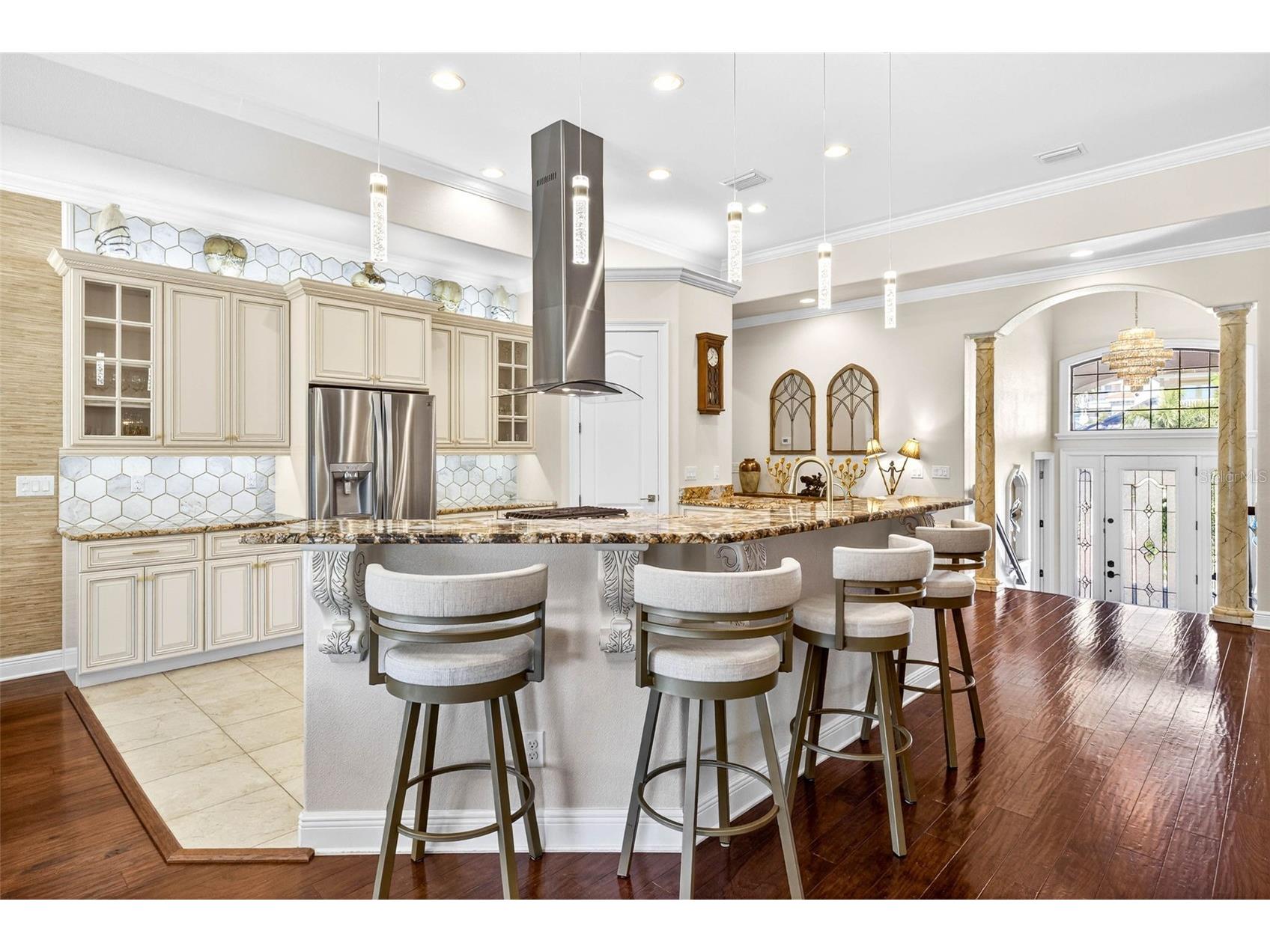 105 Wimbledon Court Redington Shores FL 33708 TB8474477 image5