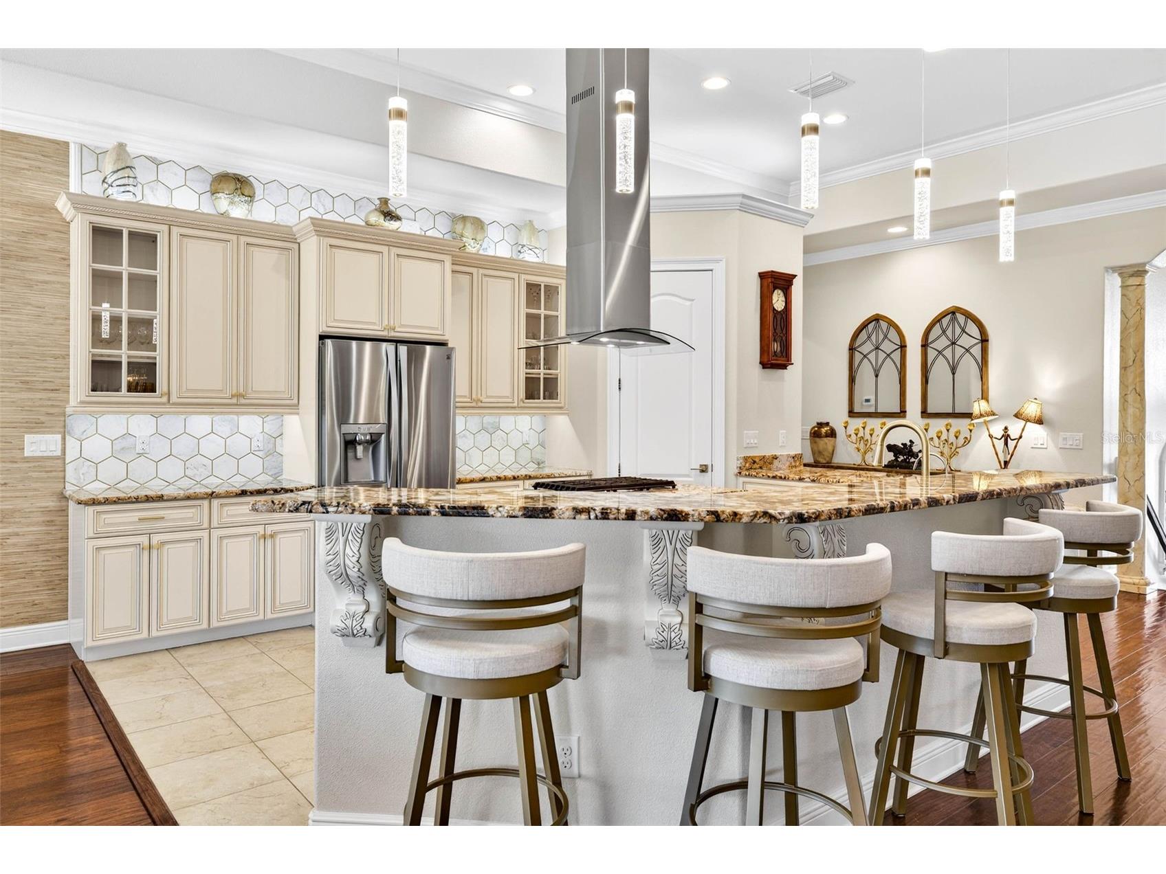 105 Wimbledon Court Redington Shores FL 33708 TB8474477 image8